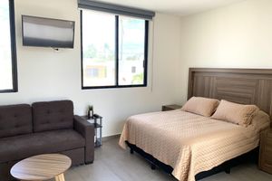 Alquiler Vacacional - NEW! Ample Condo- Walk to Beach! AMAZING Location! Everything Walk-in distance!