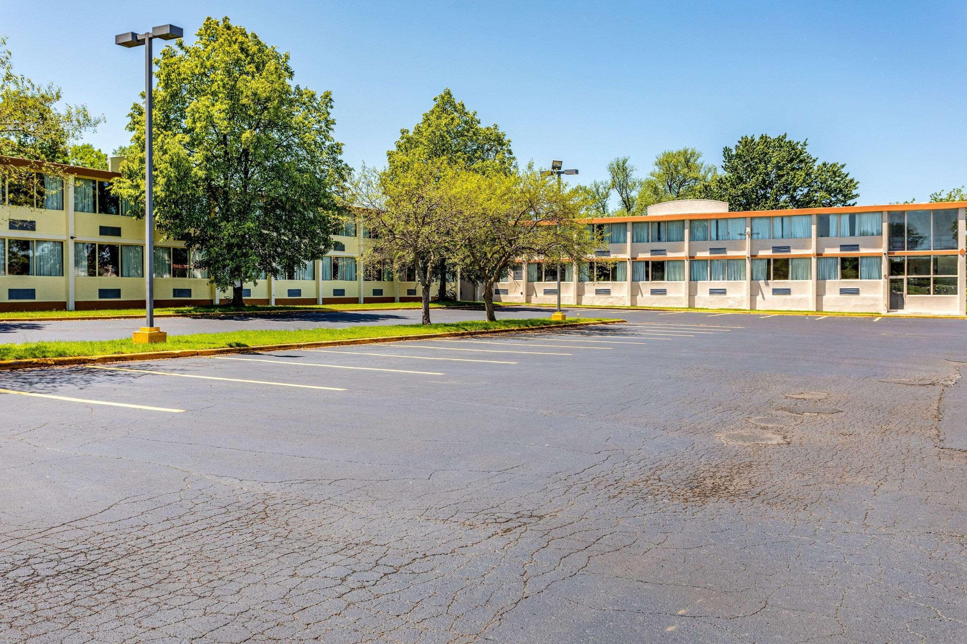 Vista Exterior Econo Lodge Dunkirk/Fredonia