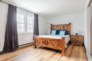 Alquiler Vacacional - Winter Rental + Walk in Glass Shower + Free Parking + 5 min to Old Port