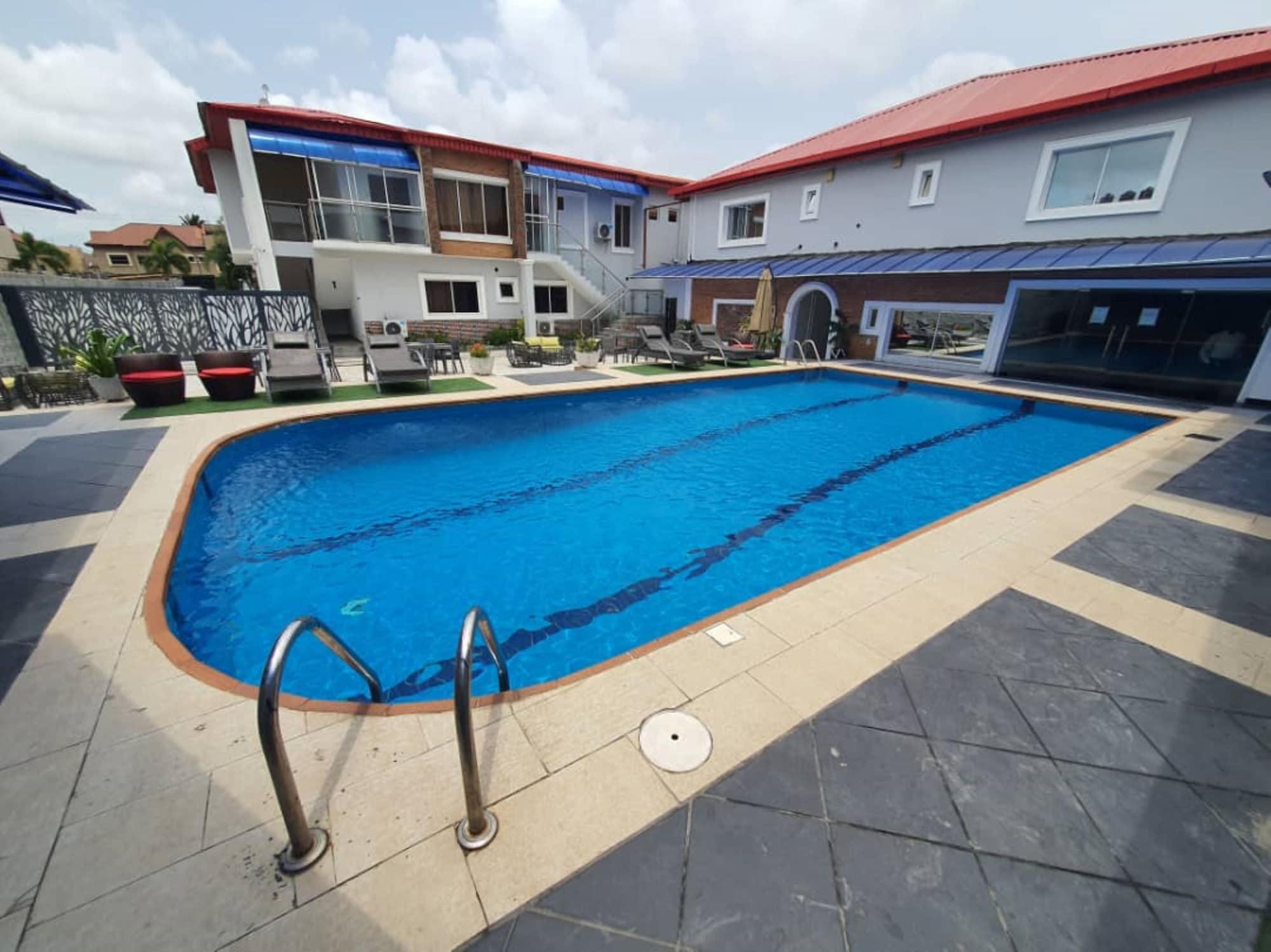 Vista Piscina Aries Suites