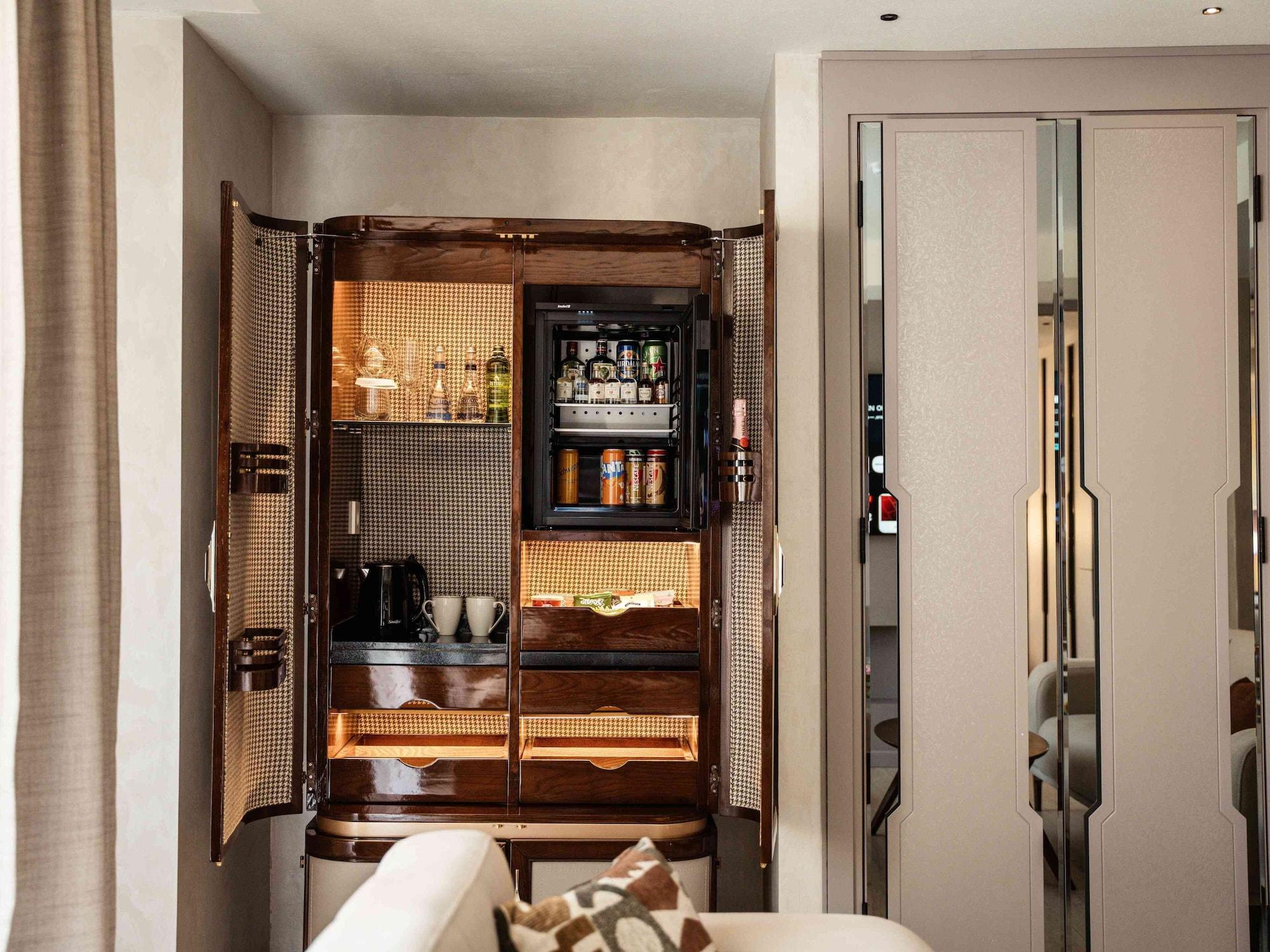 Set de Habitación Meridian Luxury Boutique Hotel