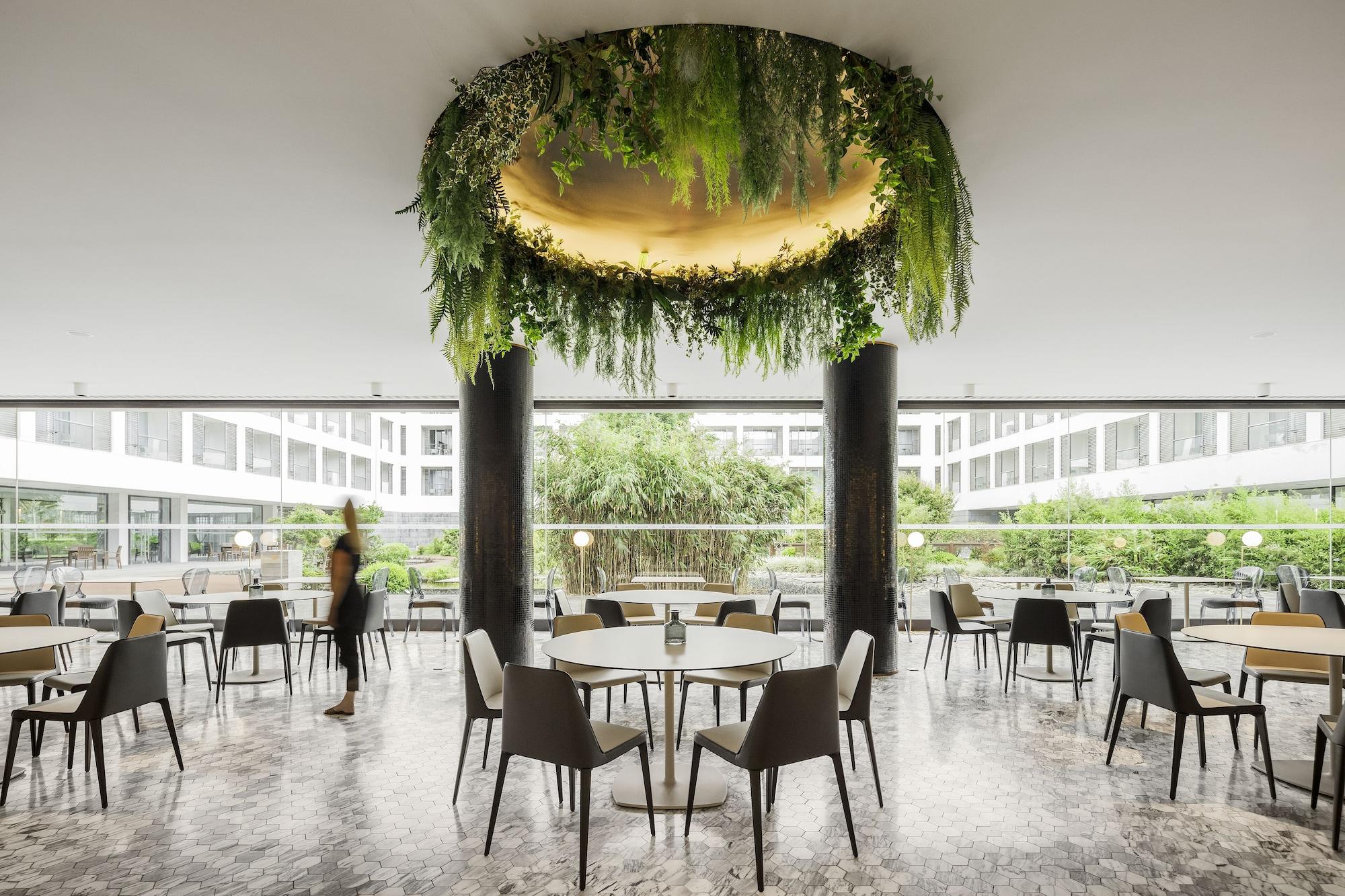 Restaurant Azoris Royal Garden