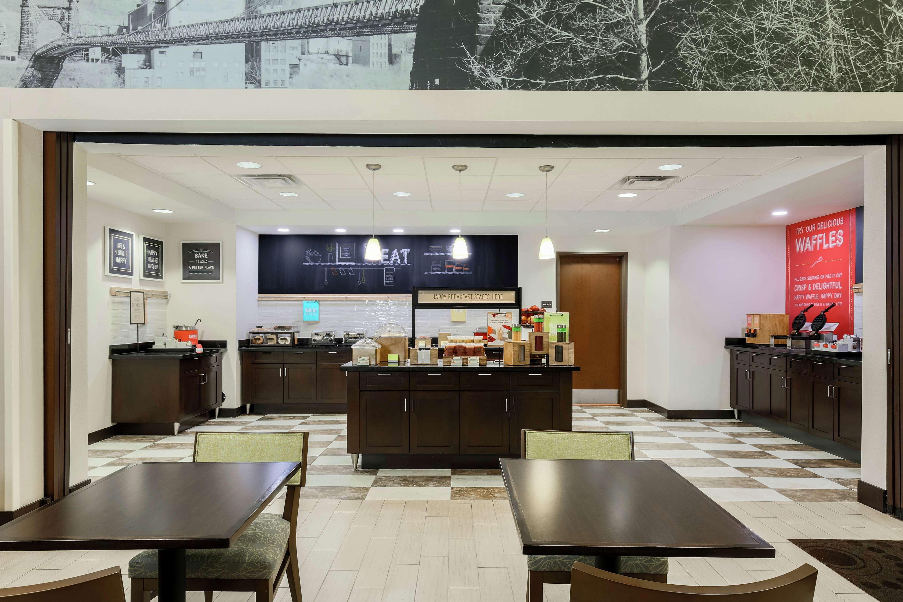 Restaurant Hampton Inn & Suites Wheeling-The Highlands