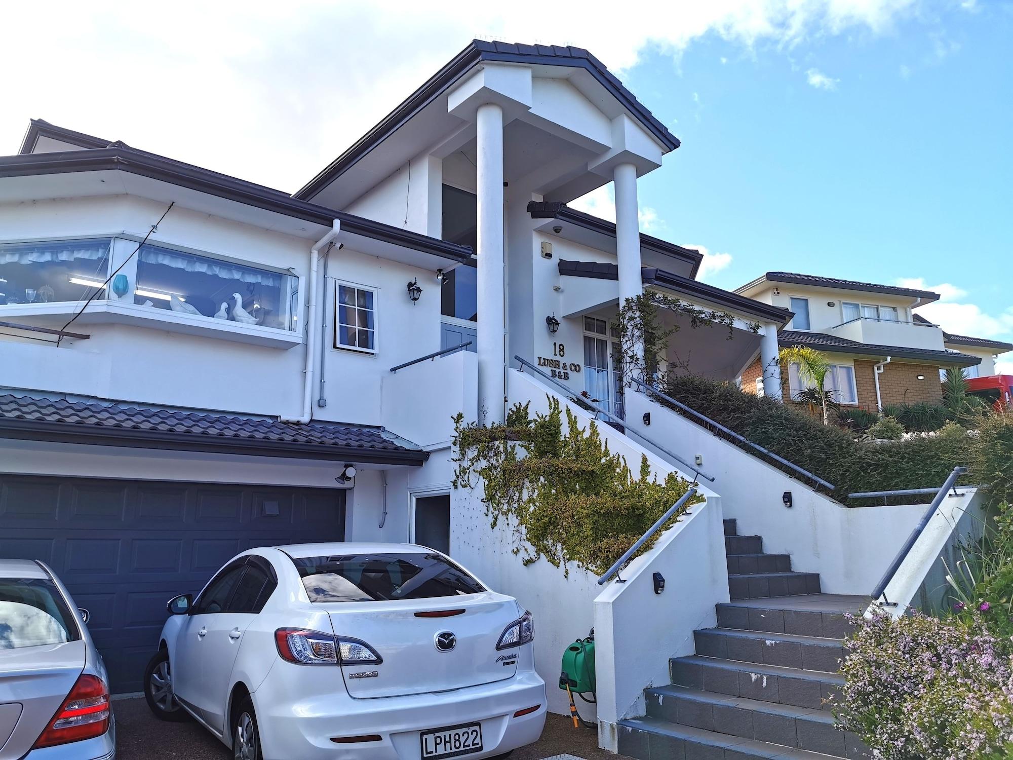 Vista Exterior Lush & Co Auckland Bed & Breakfast