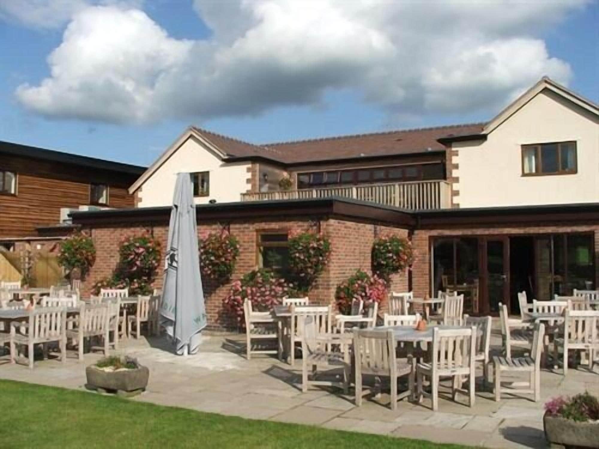 Comodidades del Alojamiento The Lowfield Inn