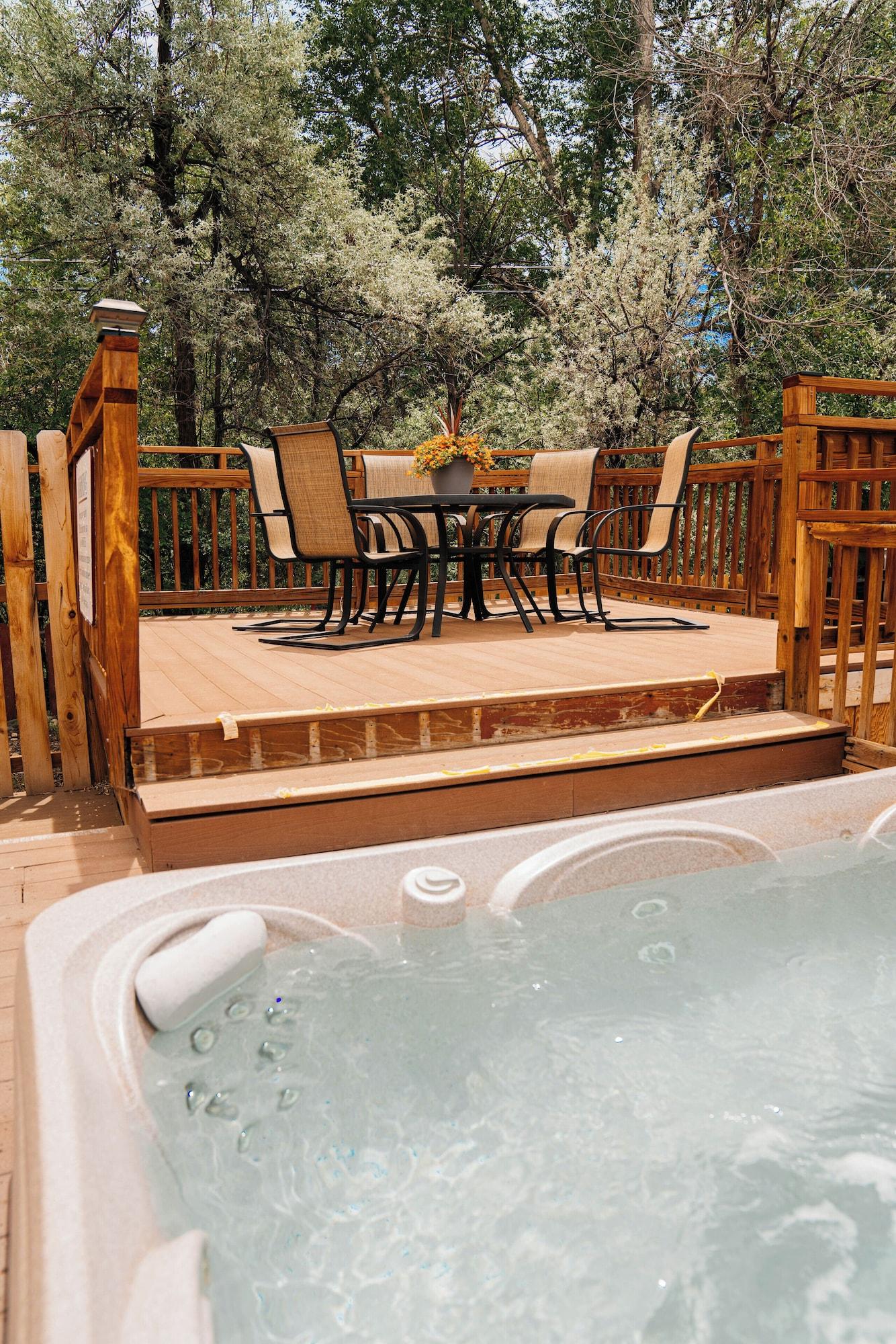 Spa Salida Inn & Monarch Suites