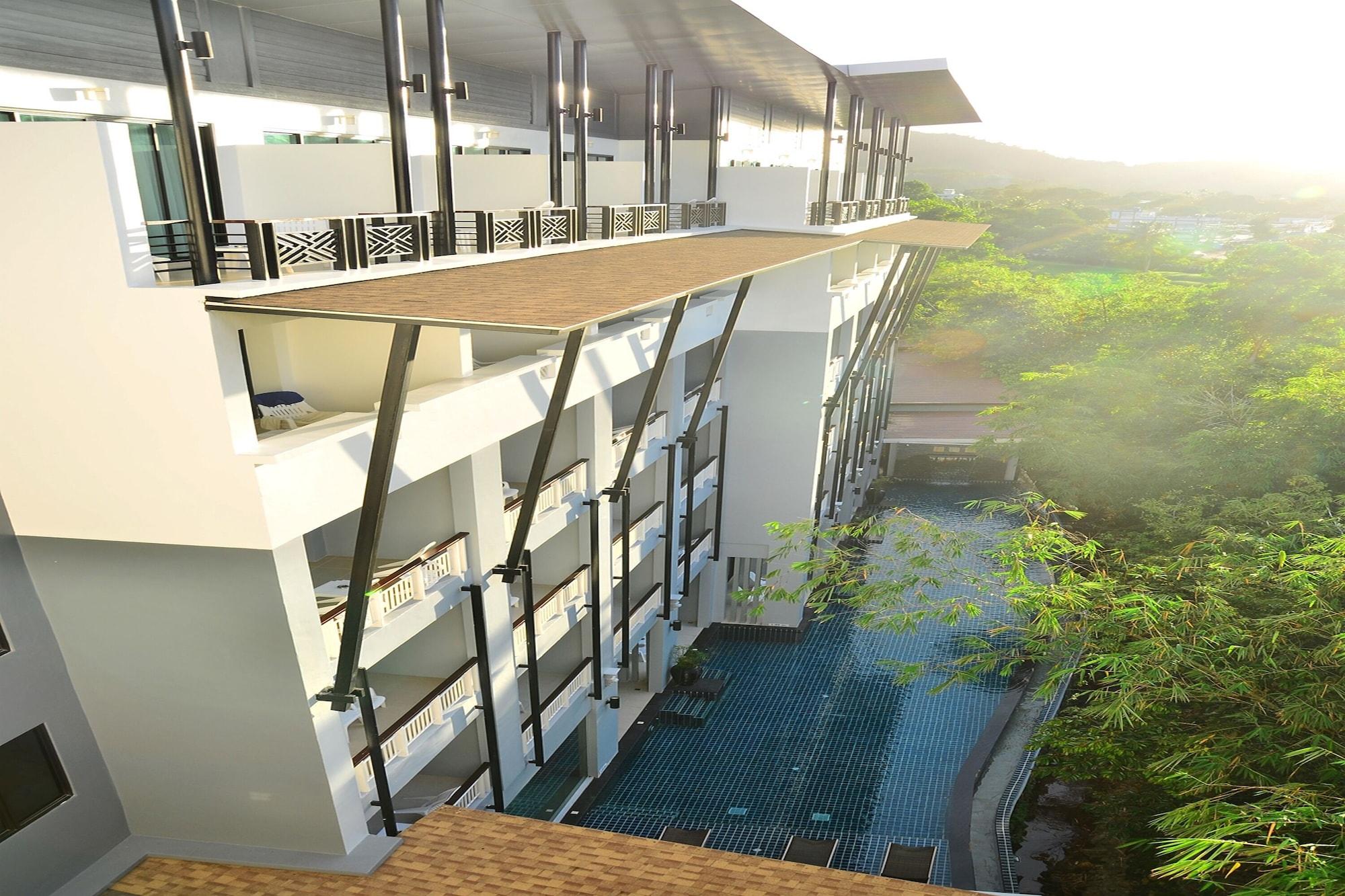 Vista Exterior The Par Phuket