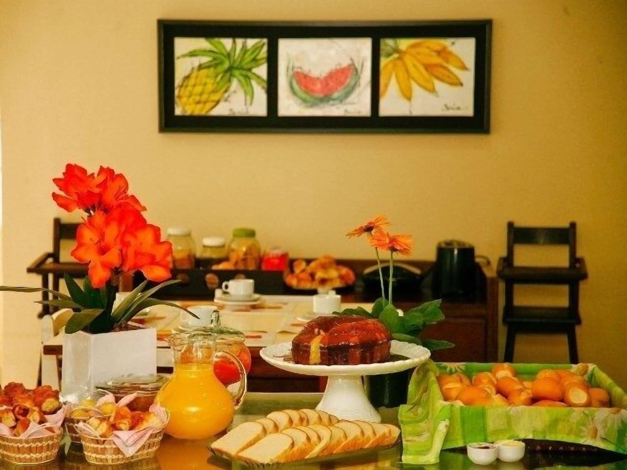 Restaurant Charme Hotel Guarujá