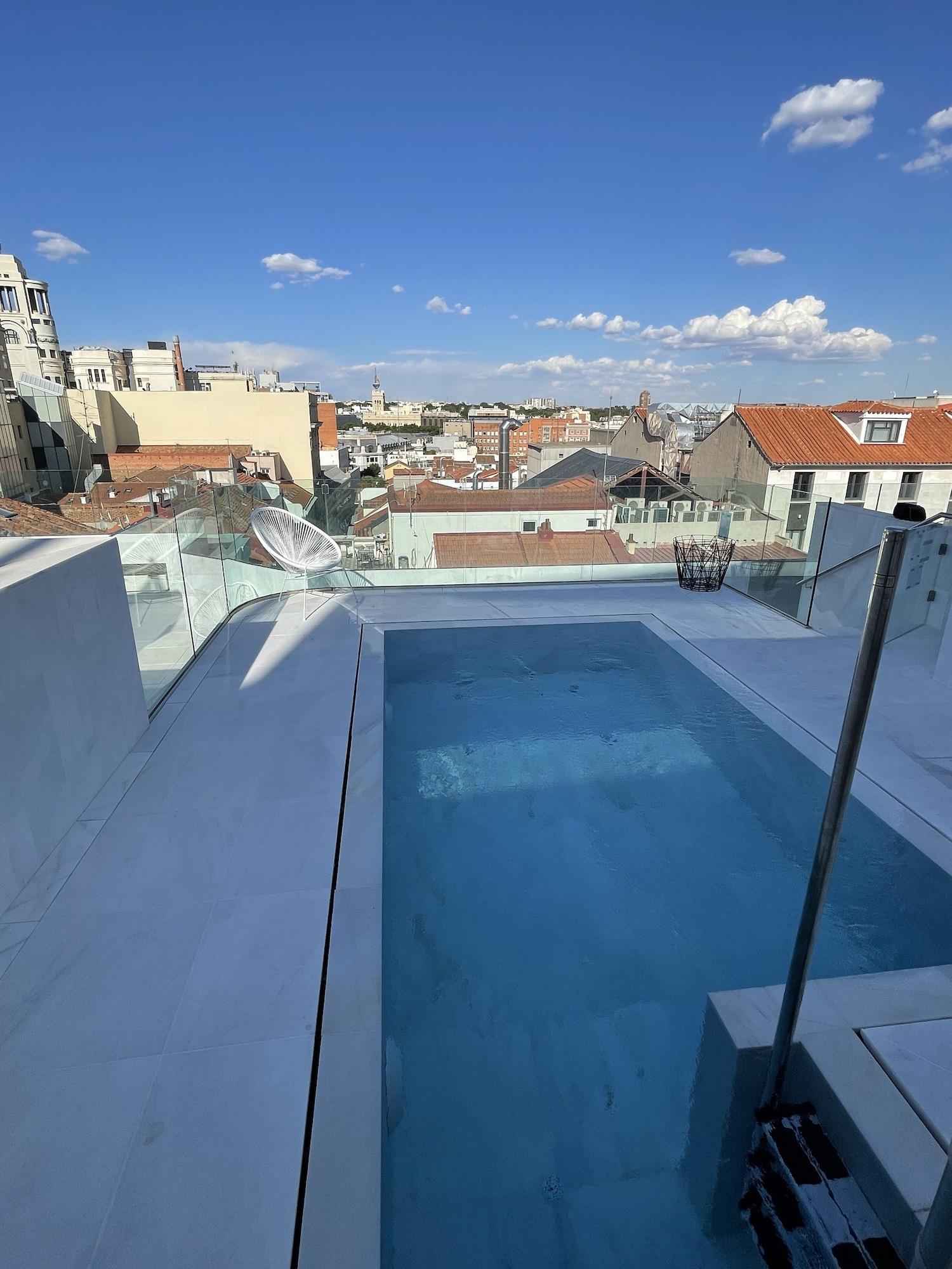 Varios 60 Balconies Iconic