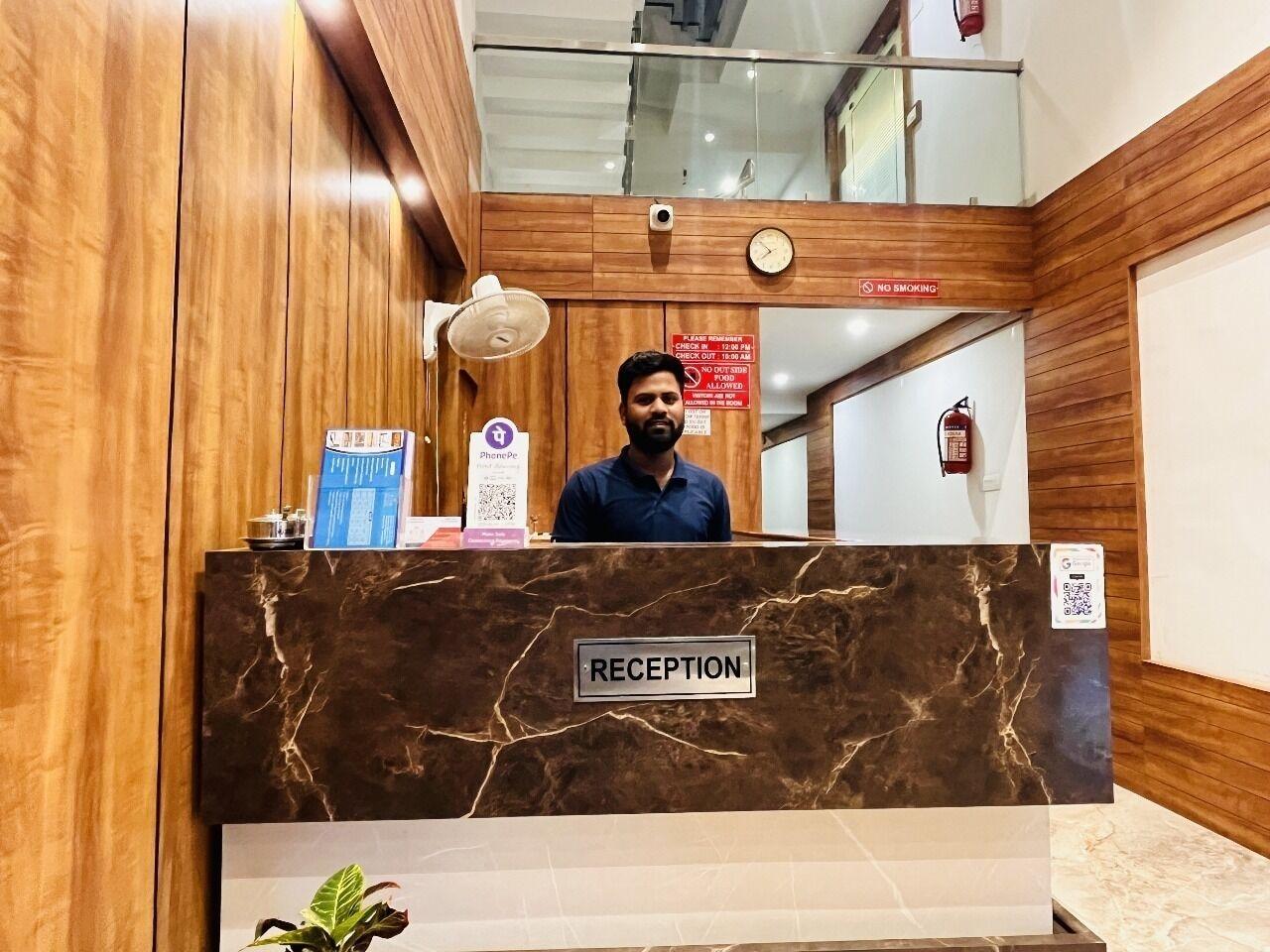 Vista Lobby Hotel Shivaay