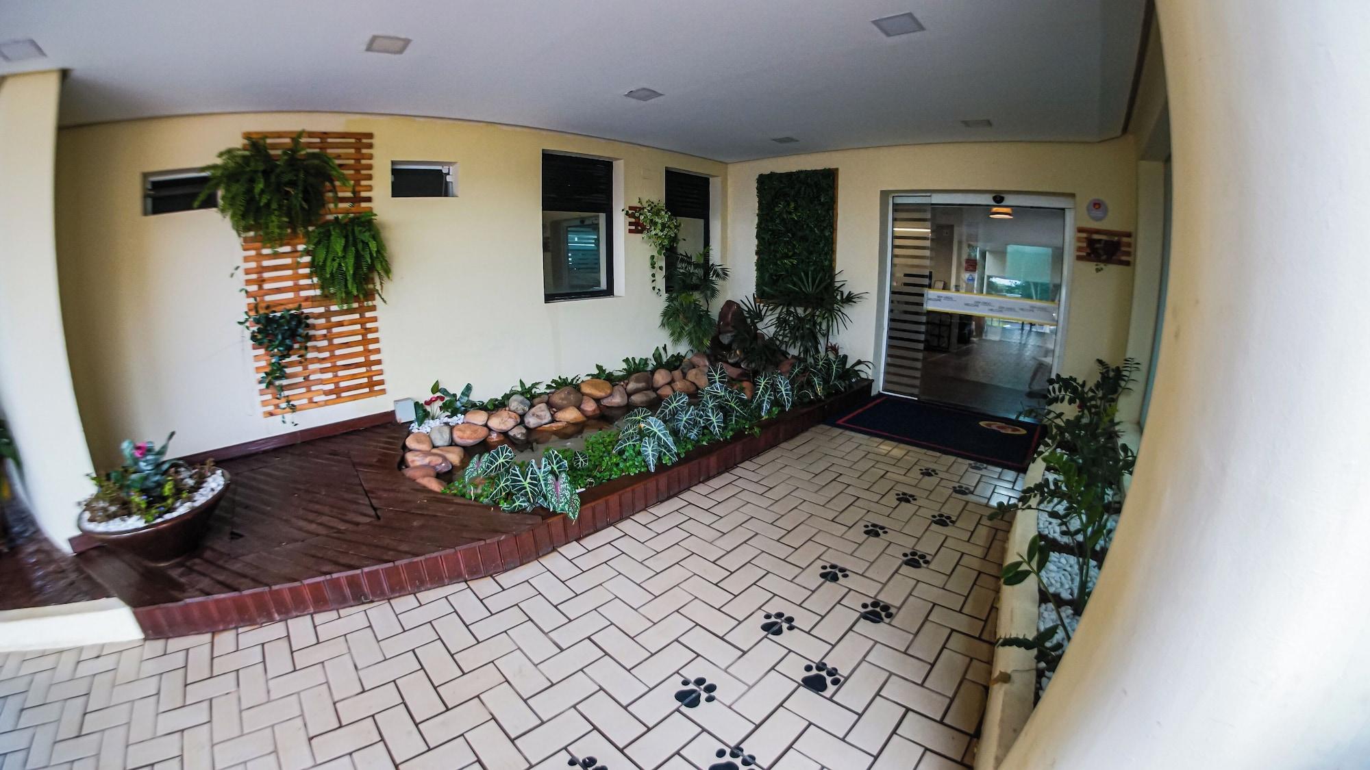 Vista Exterior Hotel Graal Inn Uberaba