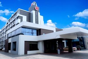 Alojamiento - New Travel Lodge Hotel