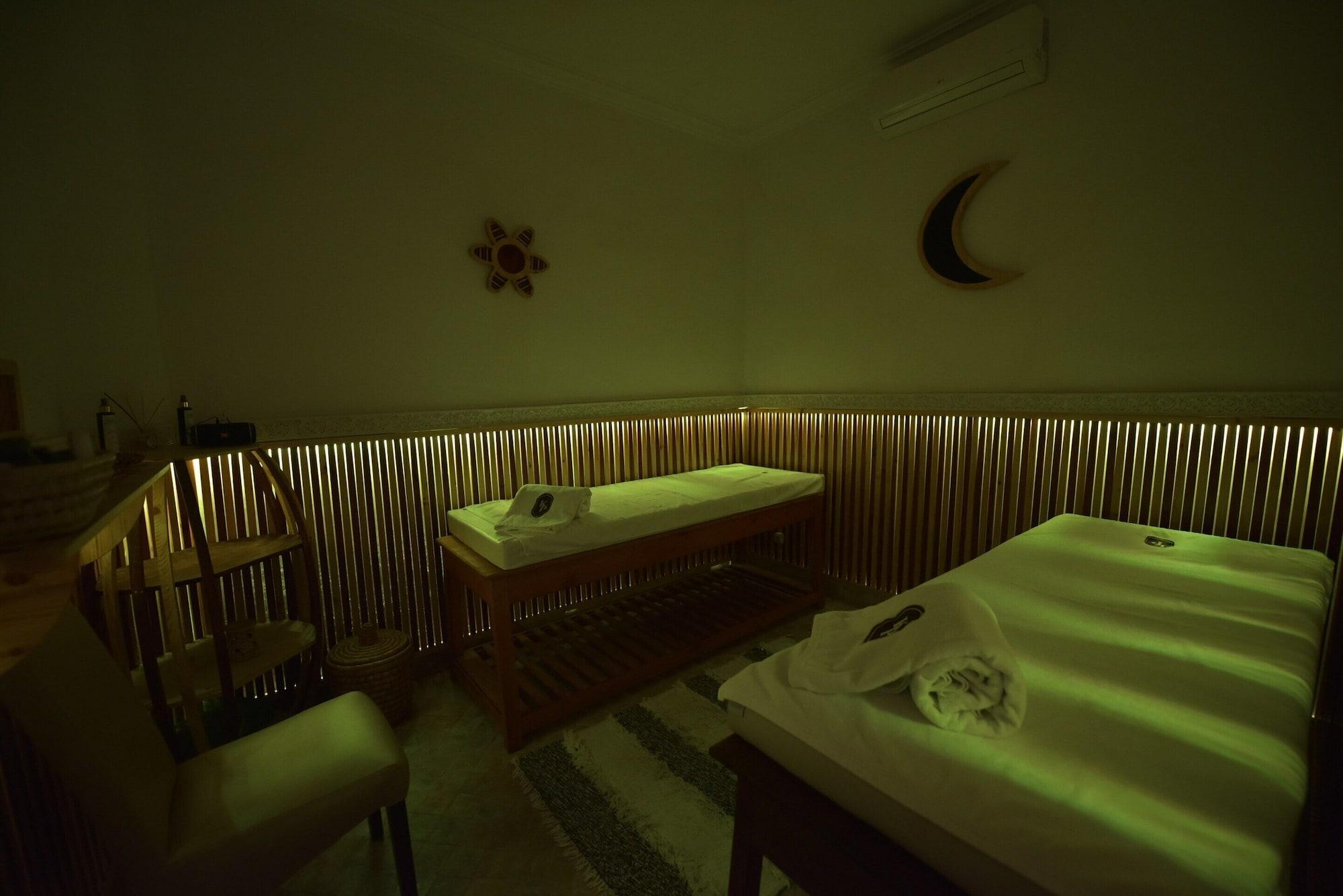 Spa Riad Kalé Polis