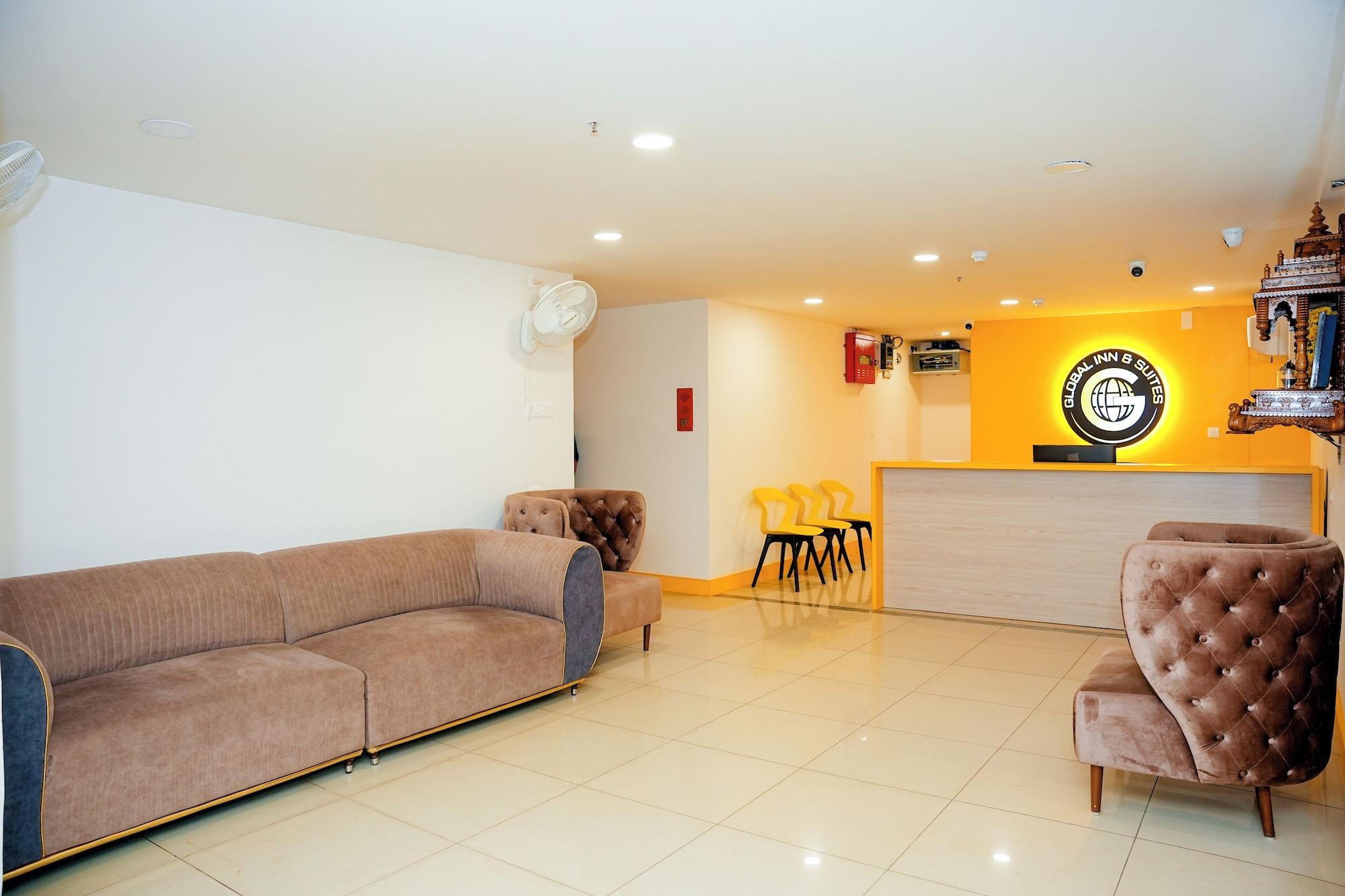 Vista Lobby GLOBAL INN AND SUITES