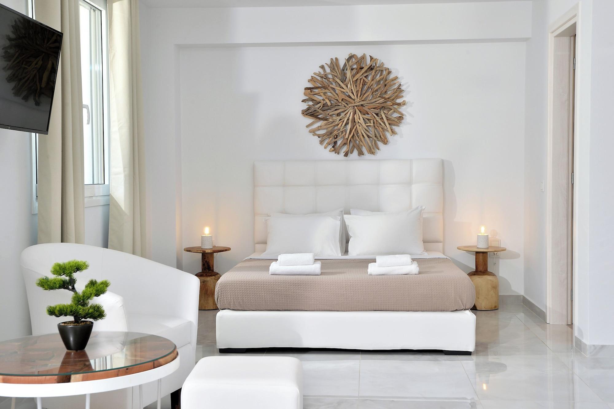 Comodidades del Alojamiento Alekos Luxury Suites Free 24h Transportation From - To Airport