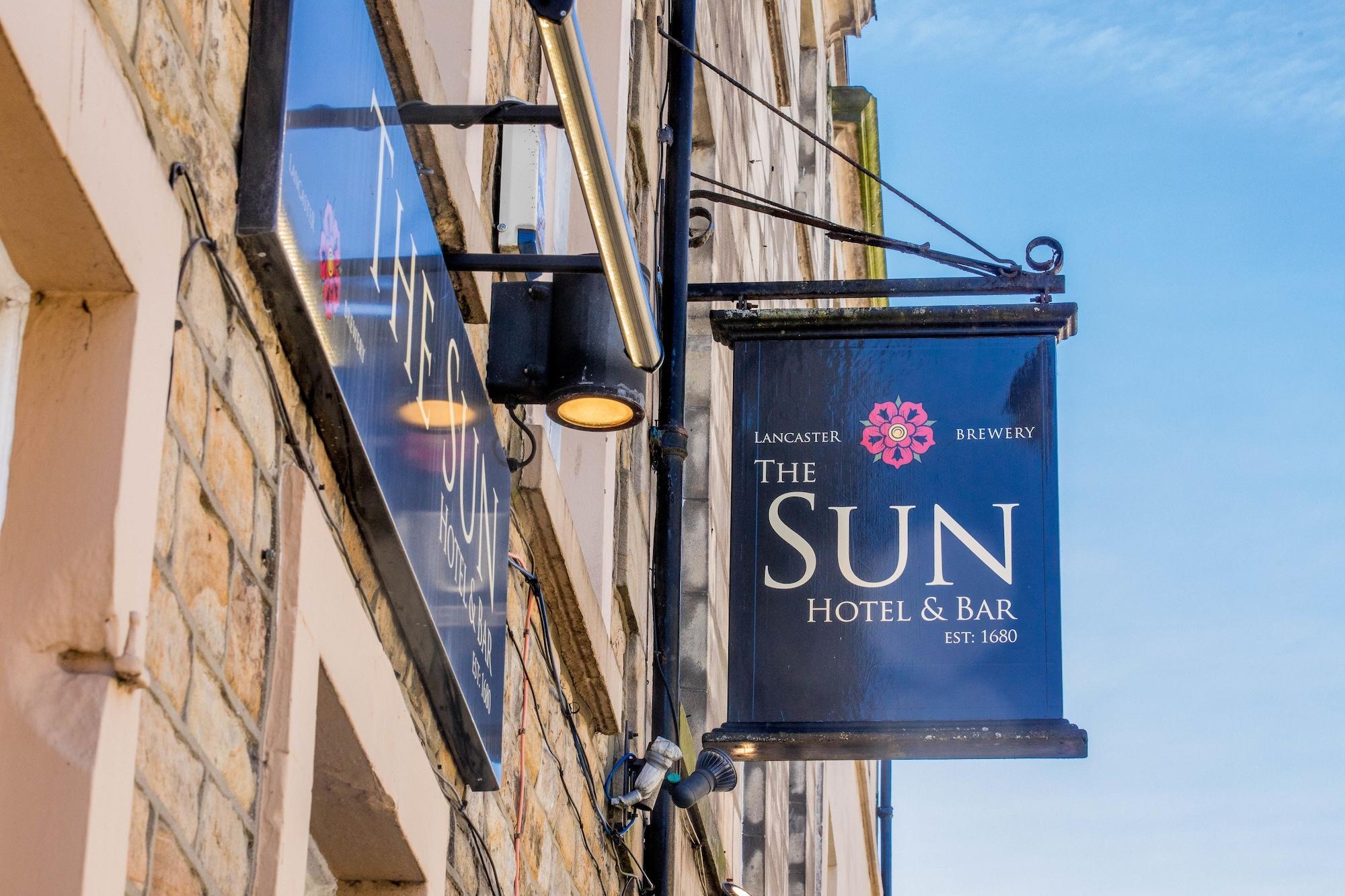 Varios The Sun Hotel & Bar