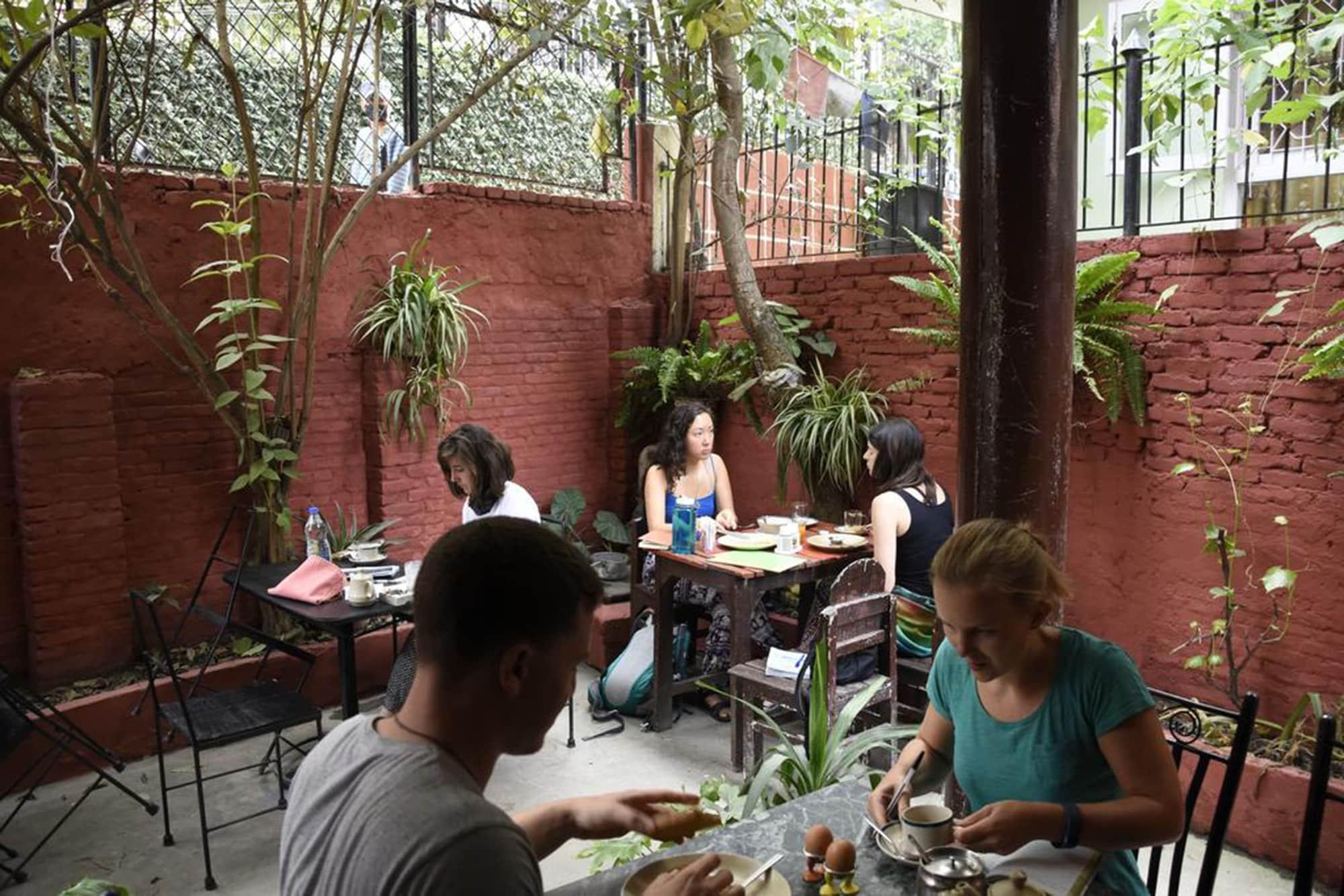 Restaurant Family Peace House
