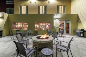 Alojamiento - Fairfield Inn & Suites by Marriott Sidney