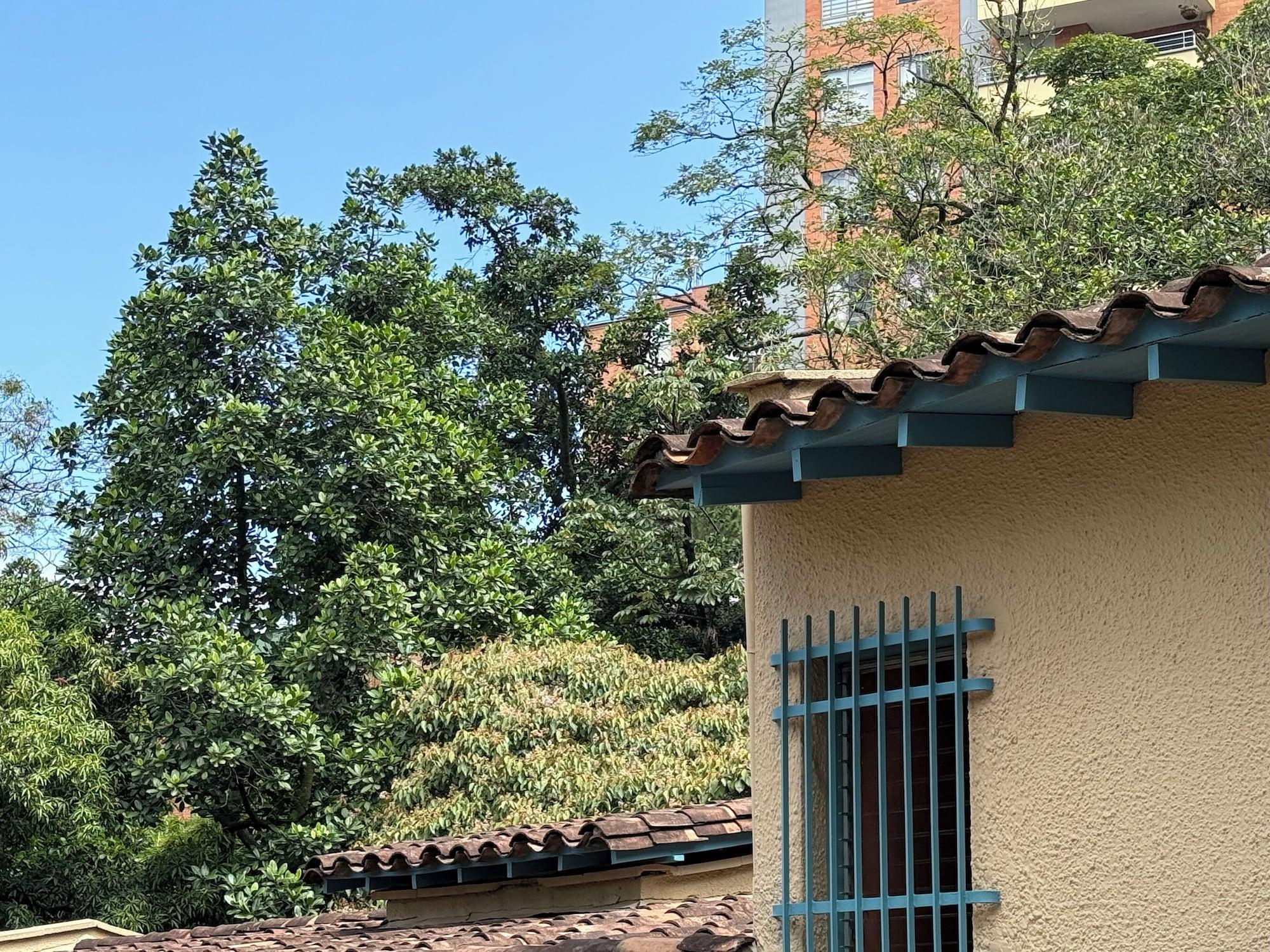 Vista Exterior Autenthico Provenza Hotel Medellin