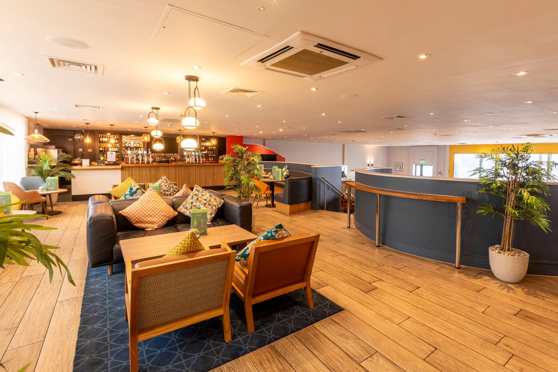 Bar/Salón Holiday Inn Cardiff City Centre by IHG