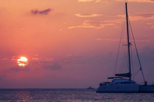 Actividad - Catamaran al atardecer en Costa Rica con Snorkel