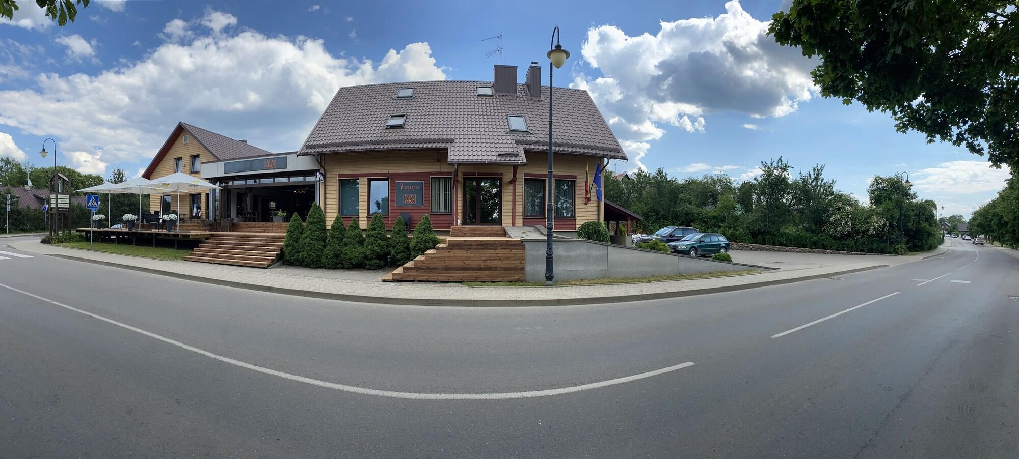 Vista Exterior Salos