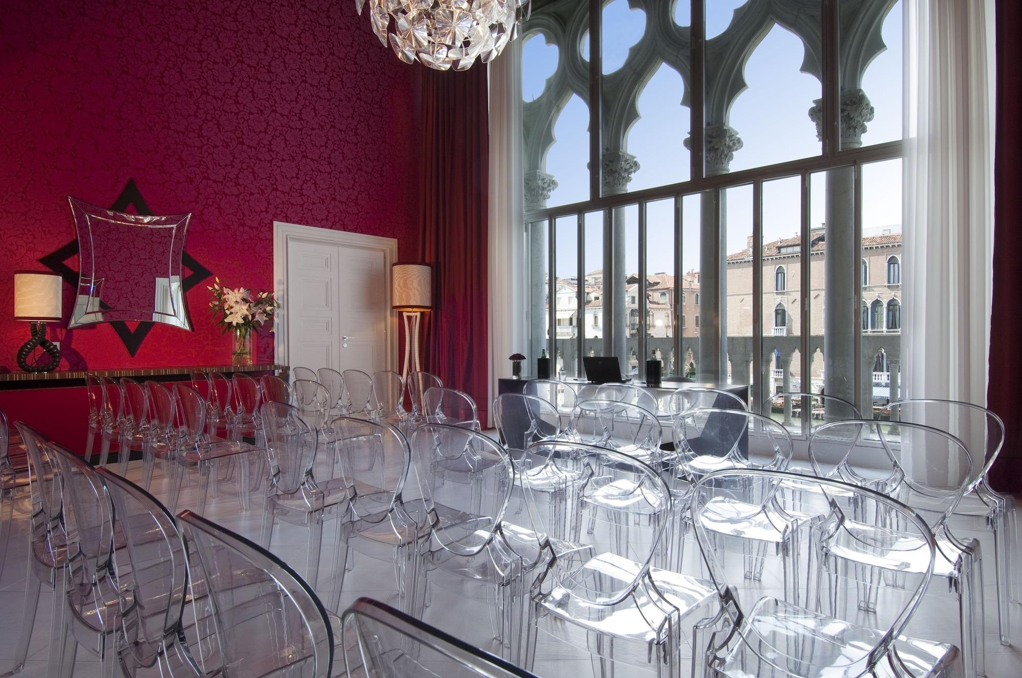 Sala de Reuniones Sina Centurion Palace