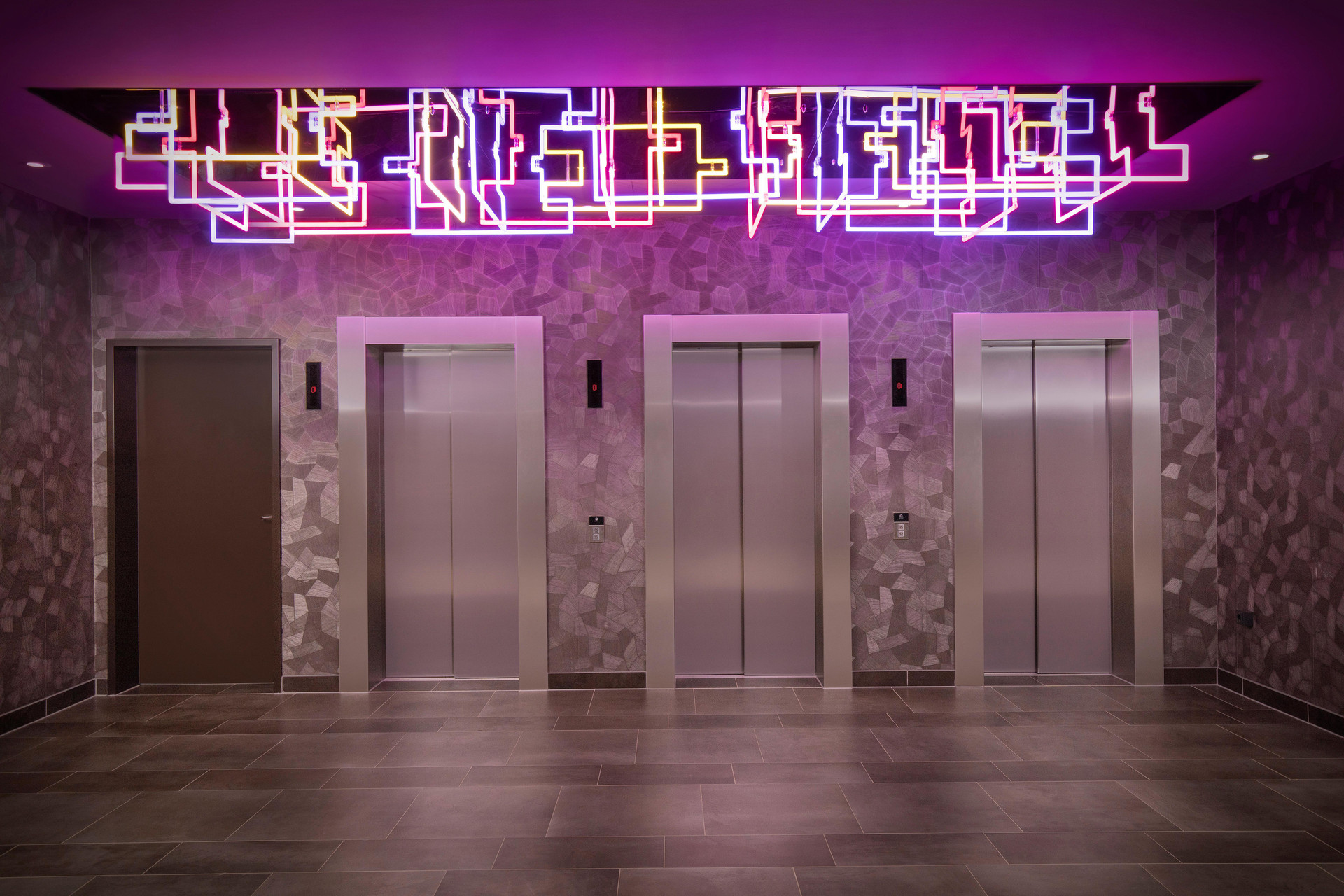 Vista Lobby Holiday Inn Hamburg - City Nord by IHG