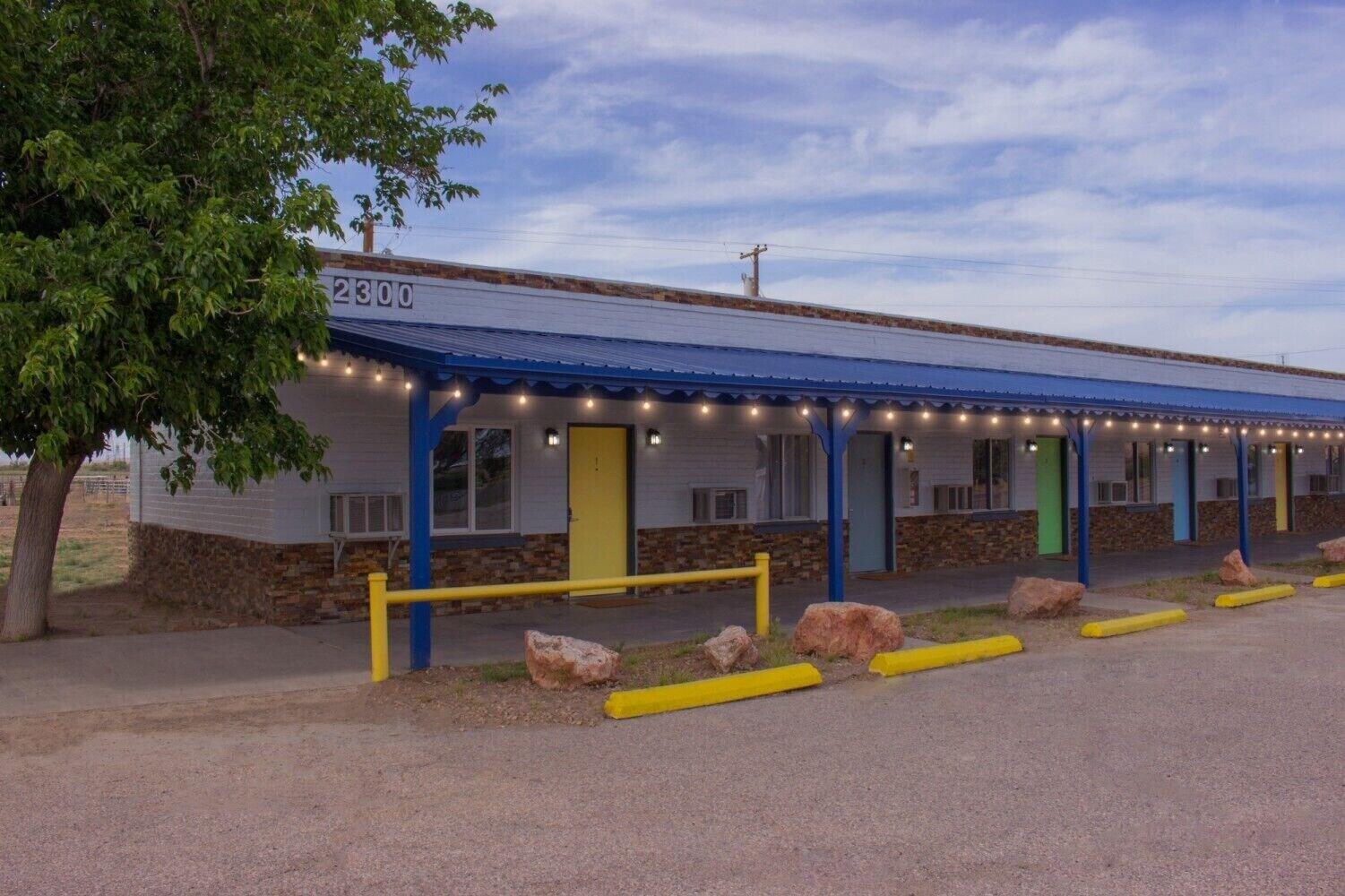 Varios Moapa Motel
