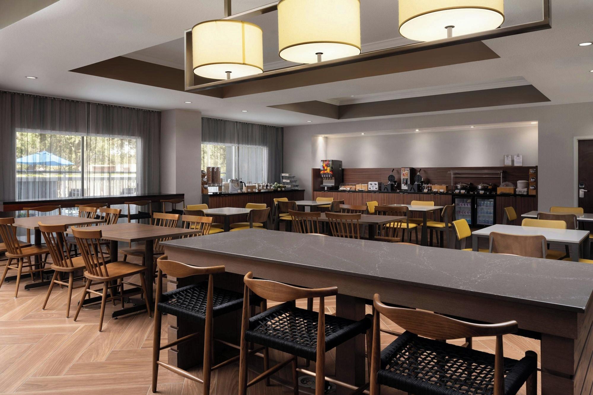 Restaurant Fairfield Inn By Marriott Orlando Airport