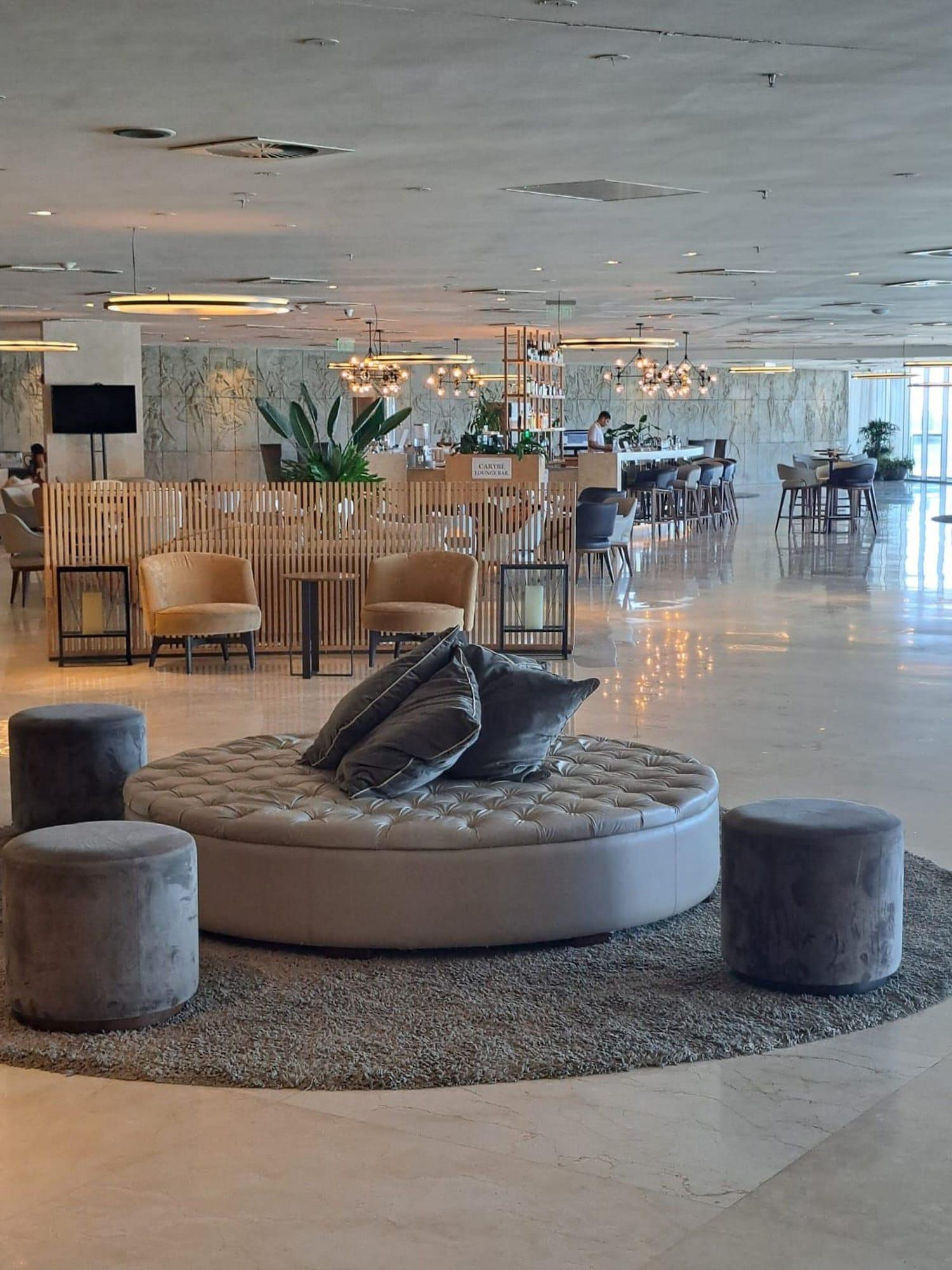 Comodidades del Alojamiento Hotel Nacional - MC