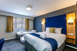 Alojamiento - Days Inn by Wyndham Warwick North M40