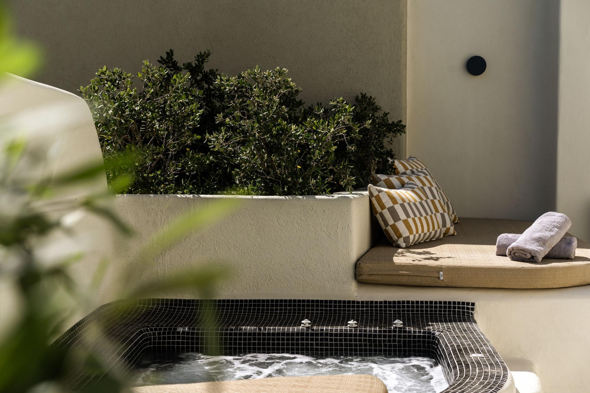 Vista Exterior Aeon Suites - Adults Only