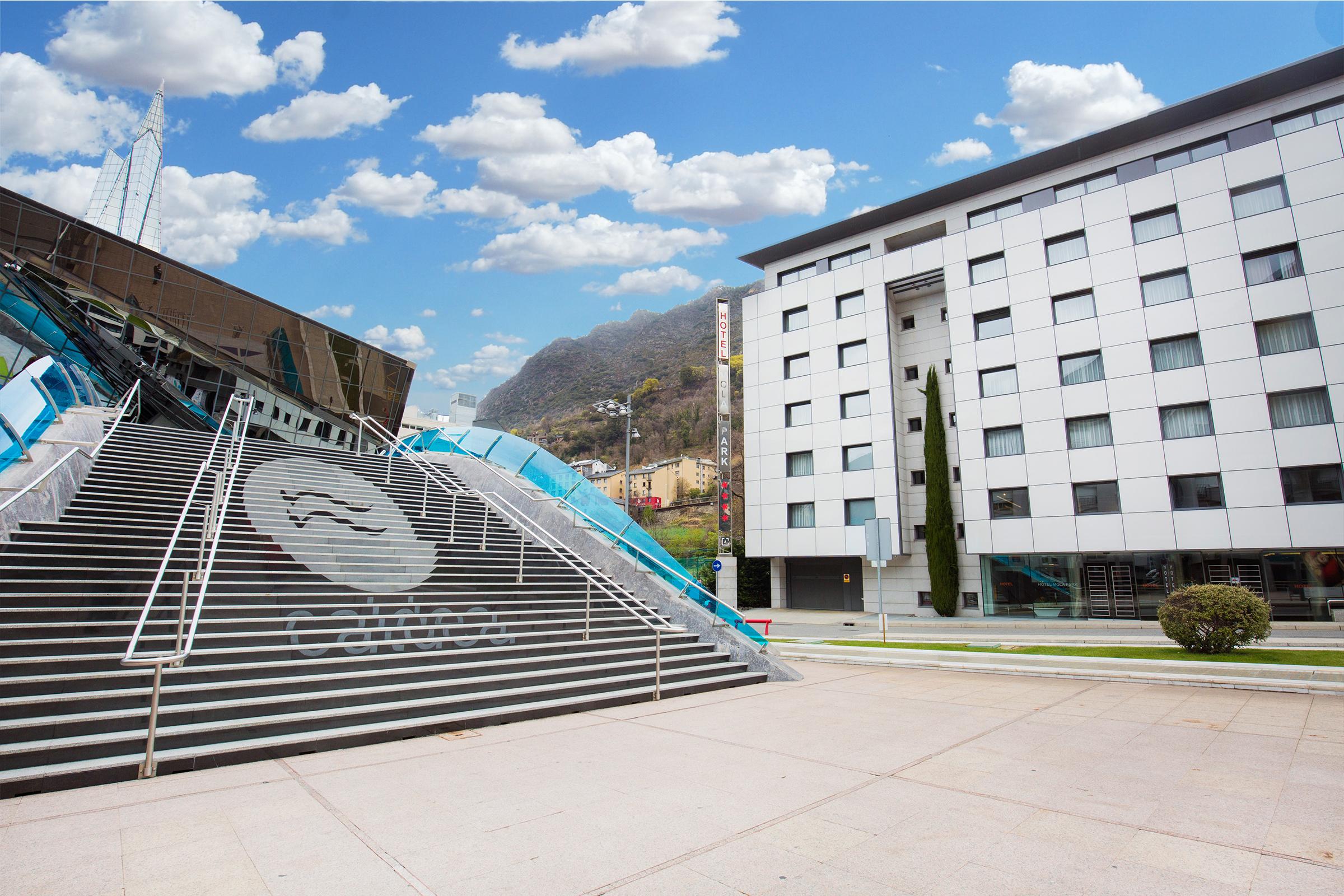 Vista Exterior Yomo Mola Park