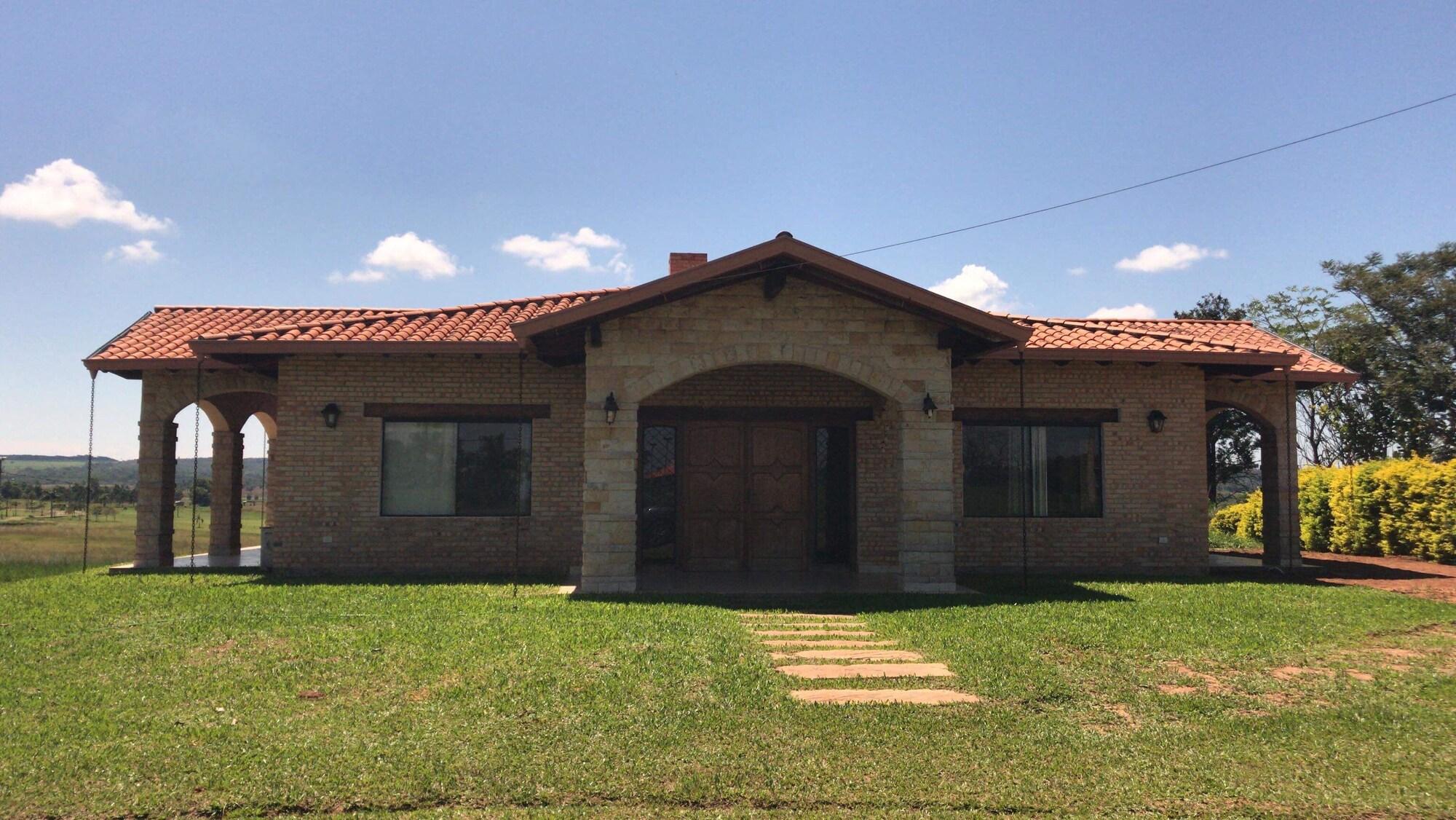 Vista Exterior Carlos Franco Country Golf Club