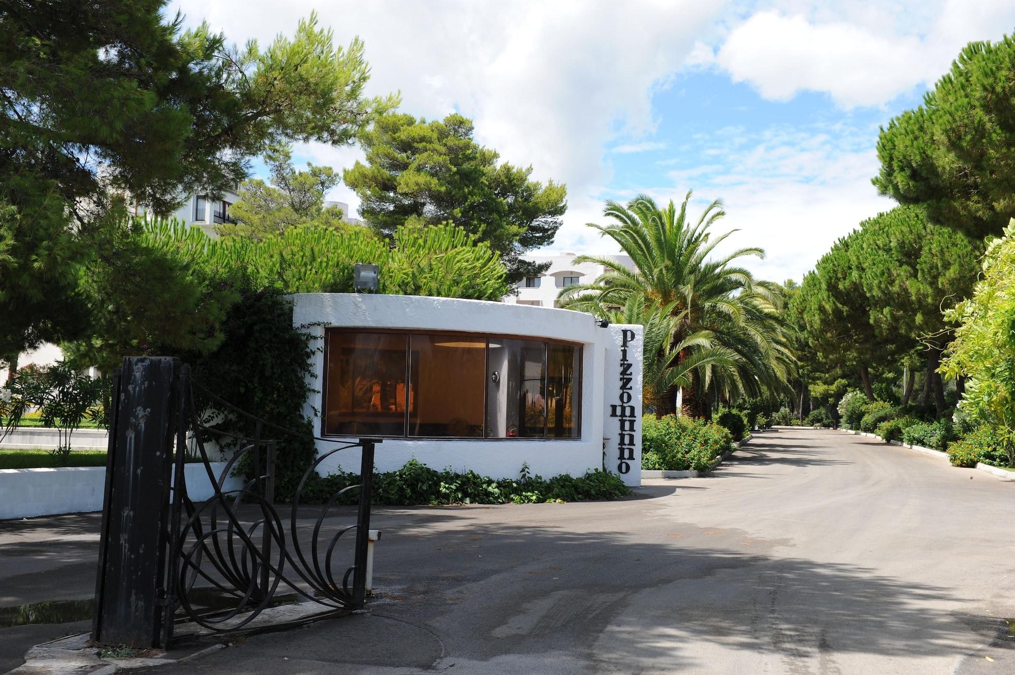 Vista Exterior Pizzomunno Vieste Palace Hotel