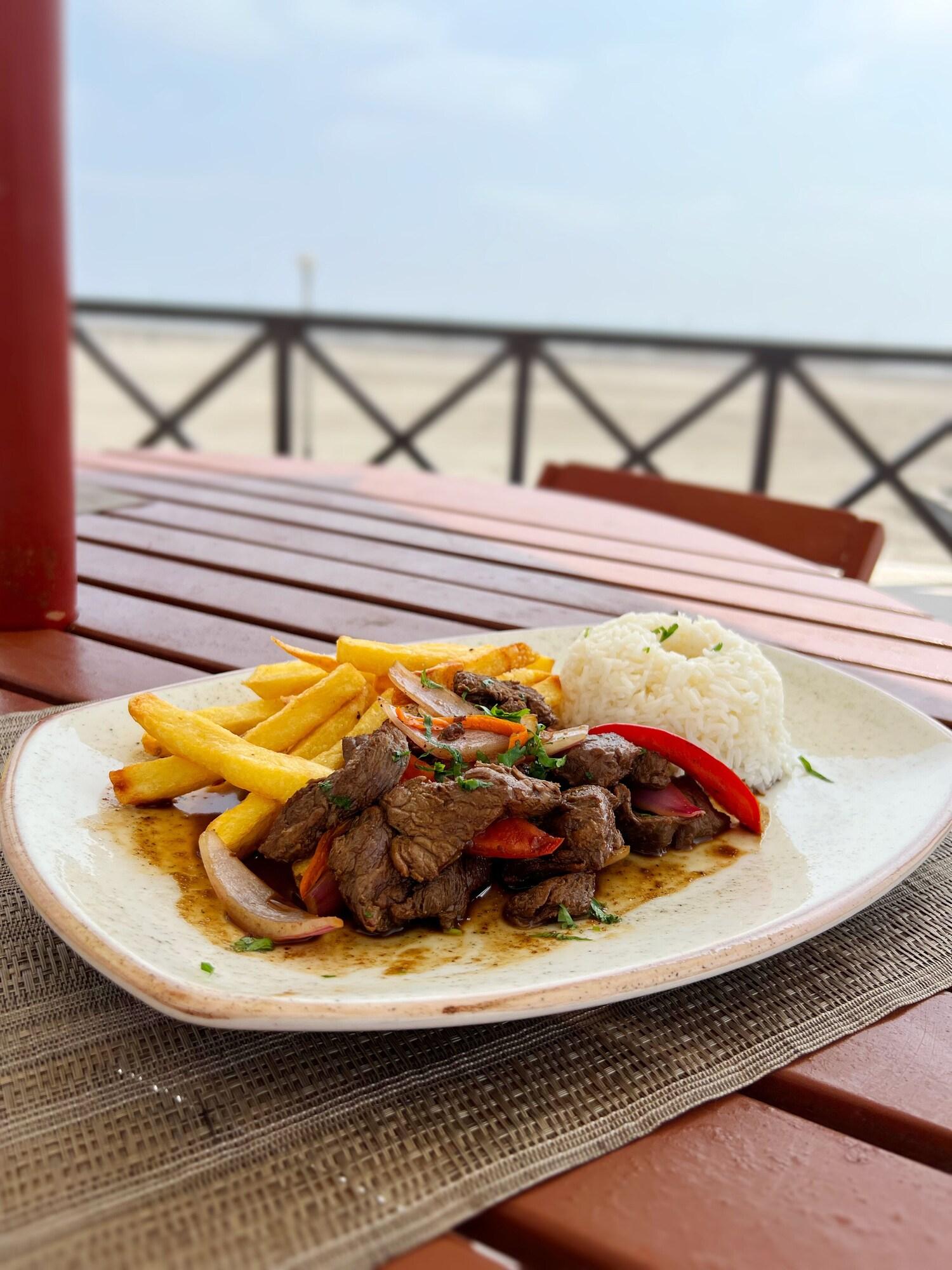 Restaurant DM Hoteles Asia