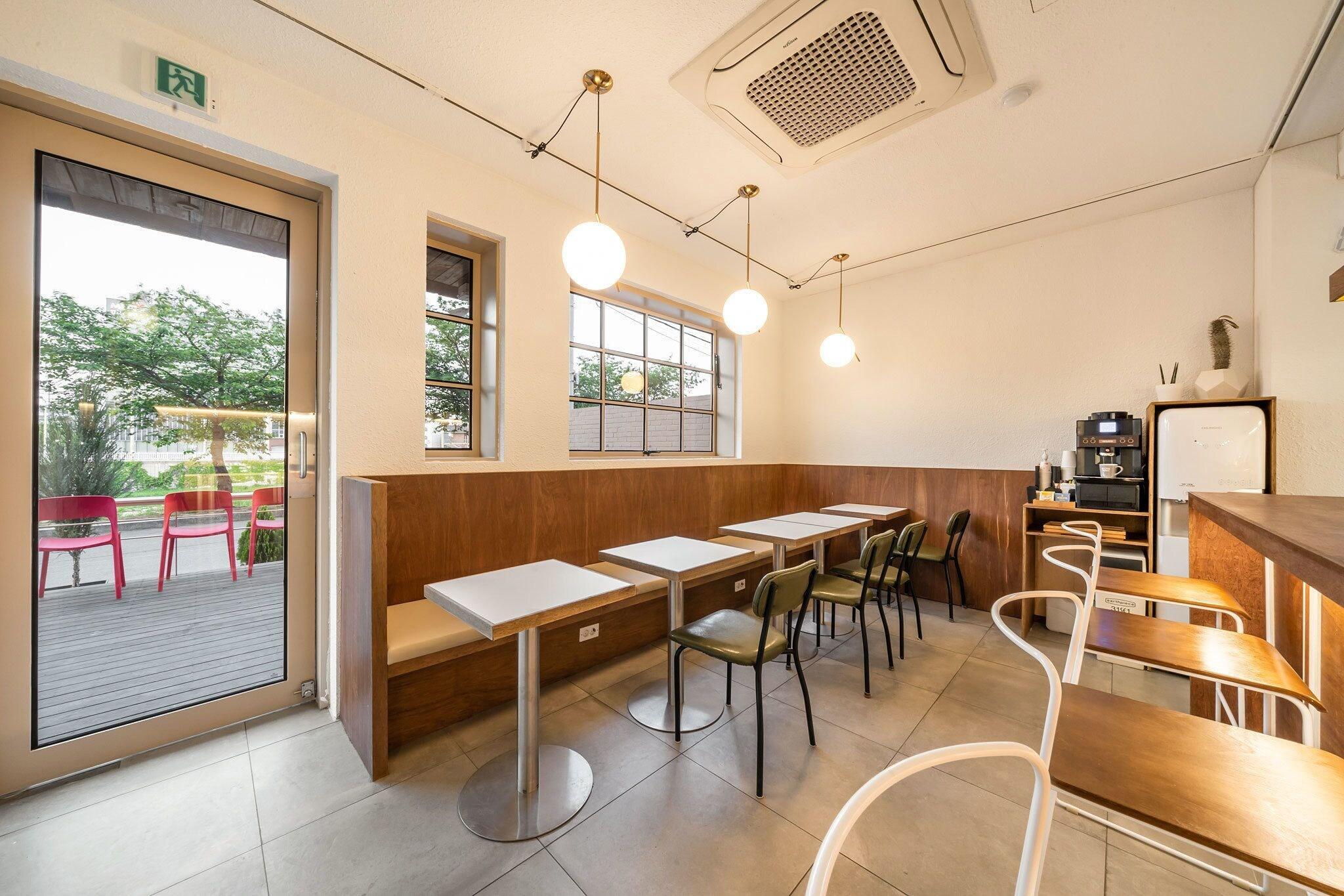 Bar/Salón Chuncheon Bom Stay