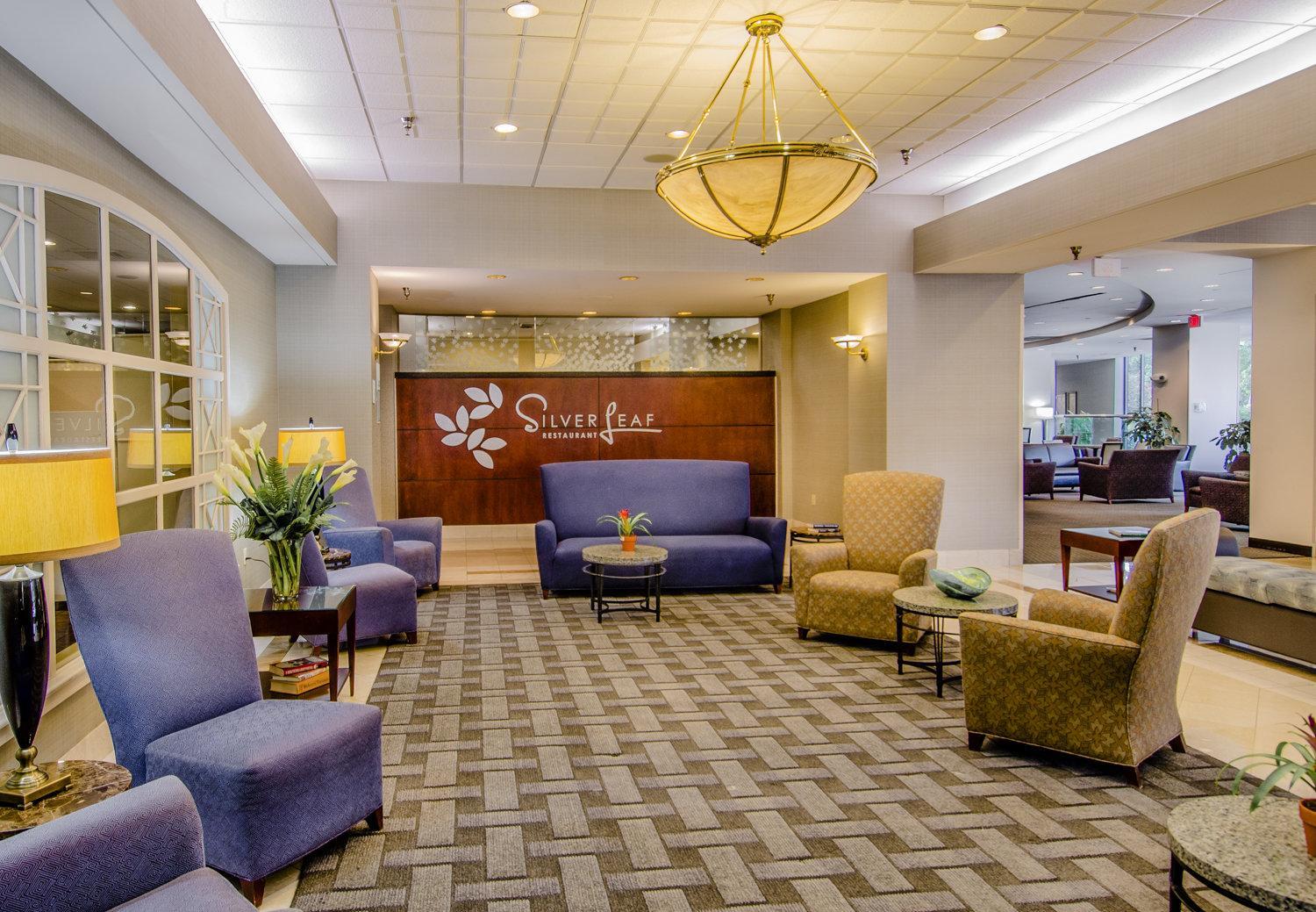 Vista Lobby Holiday Inn Arlington at Ballston by IHG