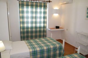 Alquiler Vacacional - Perfect for groups! beach 2 km, swimming pool, large garden, wifi, table tennis