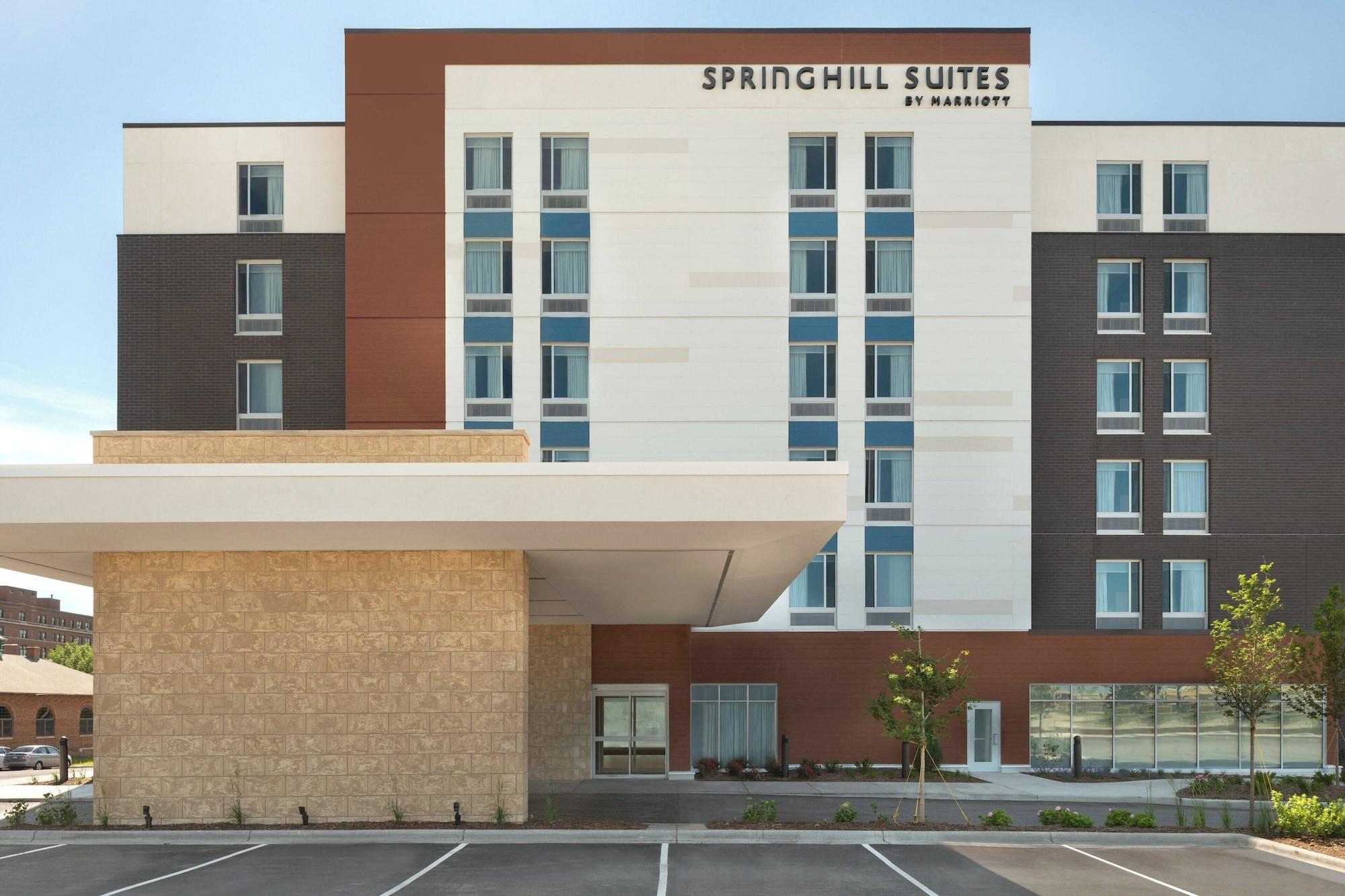 Vista Exterior SpringHill Suites by Marriott Milwaukee West/Wauwatosa