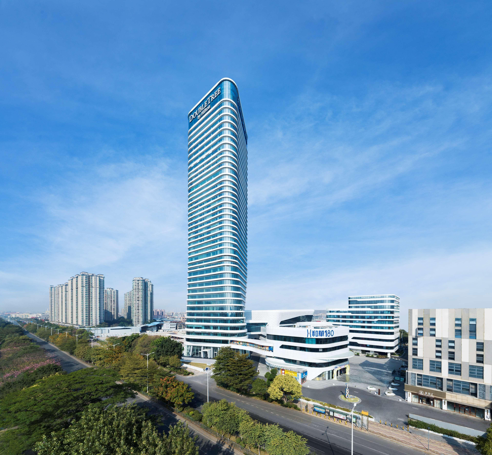 Vista Exterior DoubleTree by Hilton Foshan Nanhai
