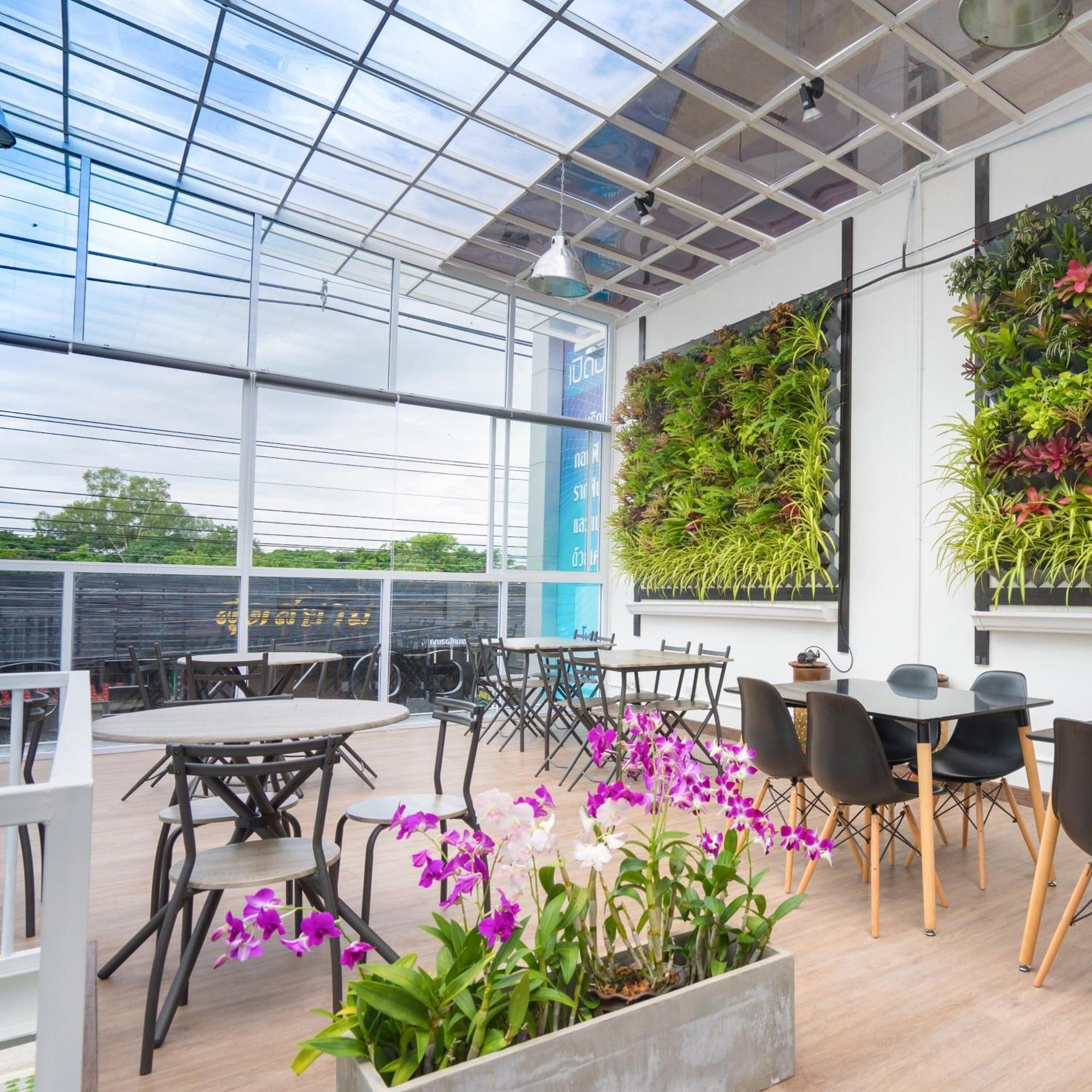 Restaurant Connect Hostel