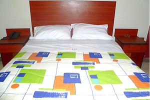 Alojamiento - Hostal Bond