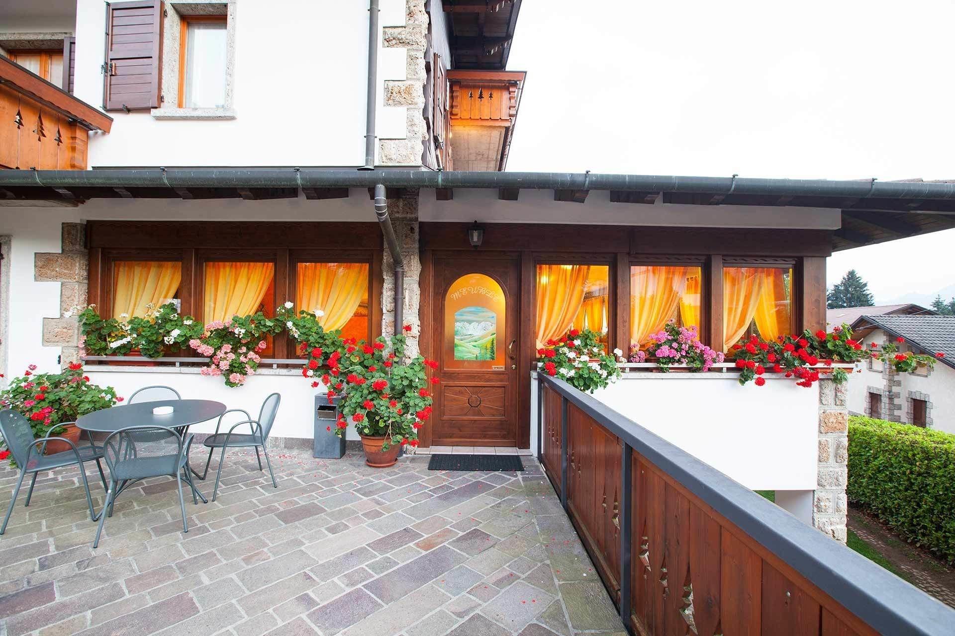 Vista Exterior Albergo Max Meublè
