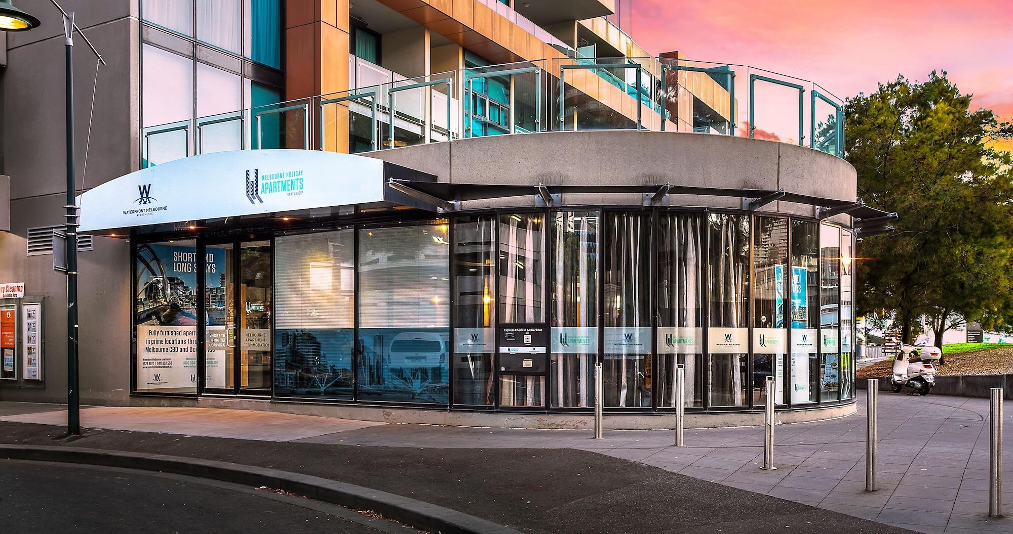 Vista Lobby Waterfront Melbourne Apartments