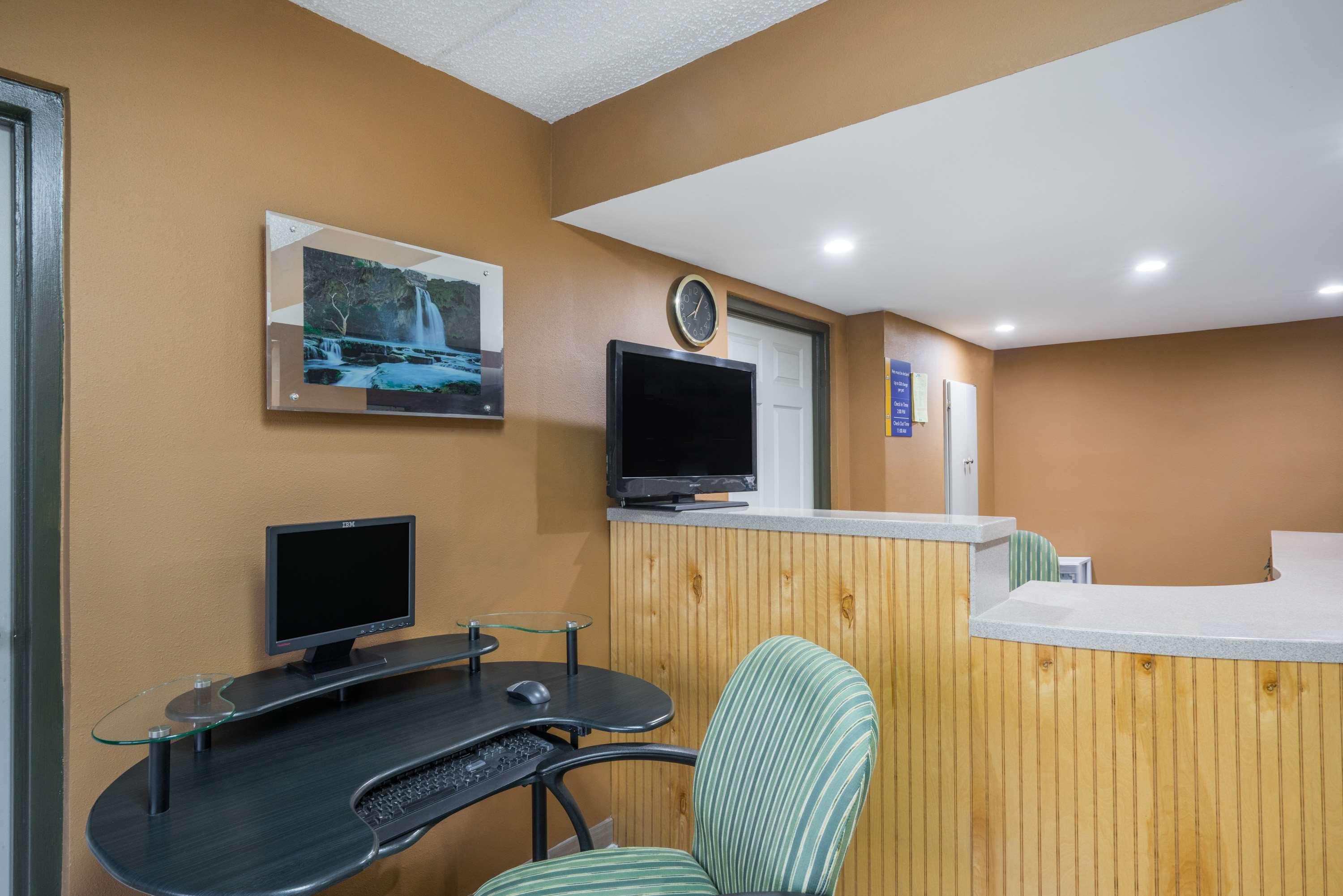 Centro de Negocios Days Inn by Wyndham Hurricane Mills