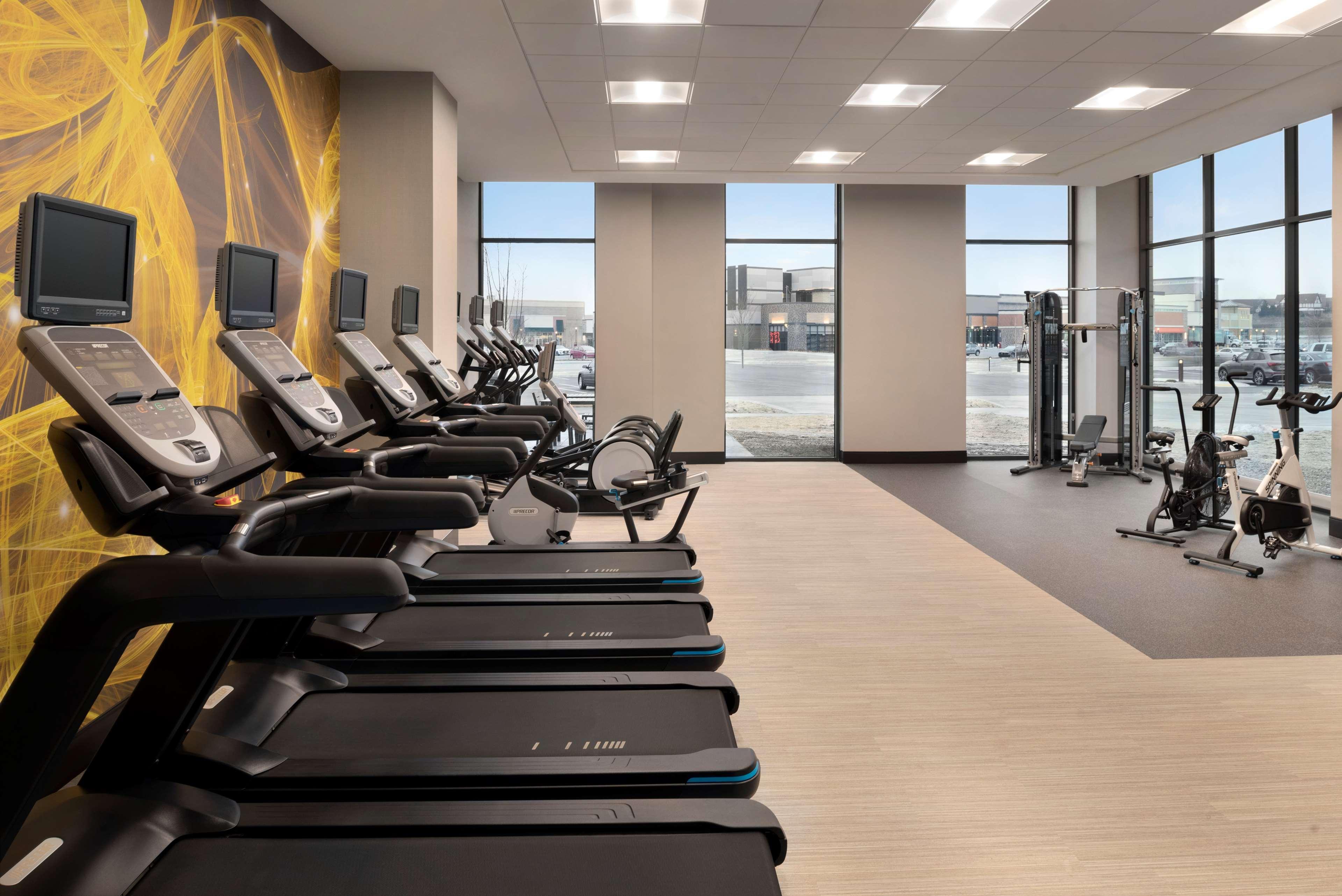 Instalaciones Recreativas Hilton Garden Inn Milwaukee Brookfield Conference