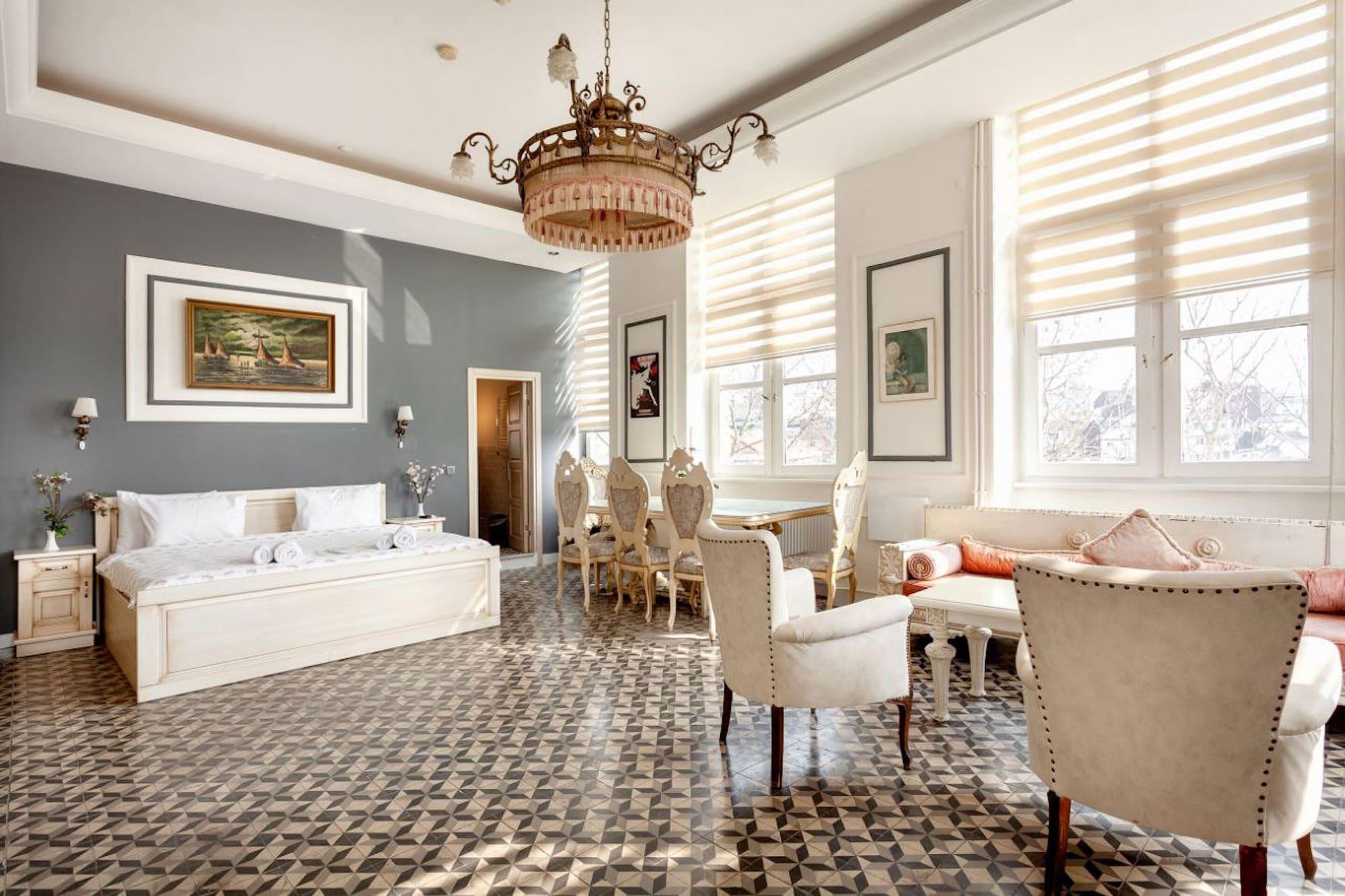 Varios Cezayir Rooms