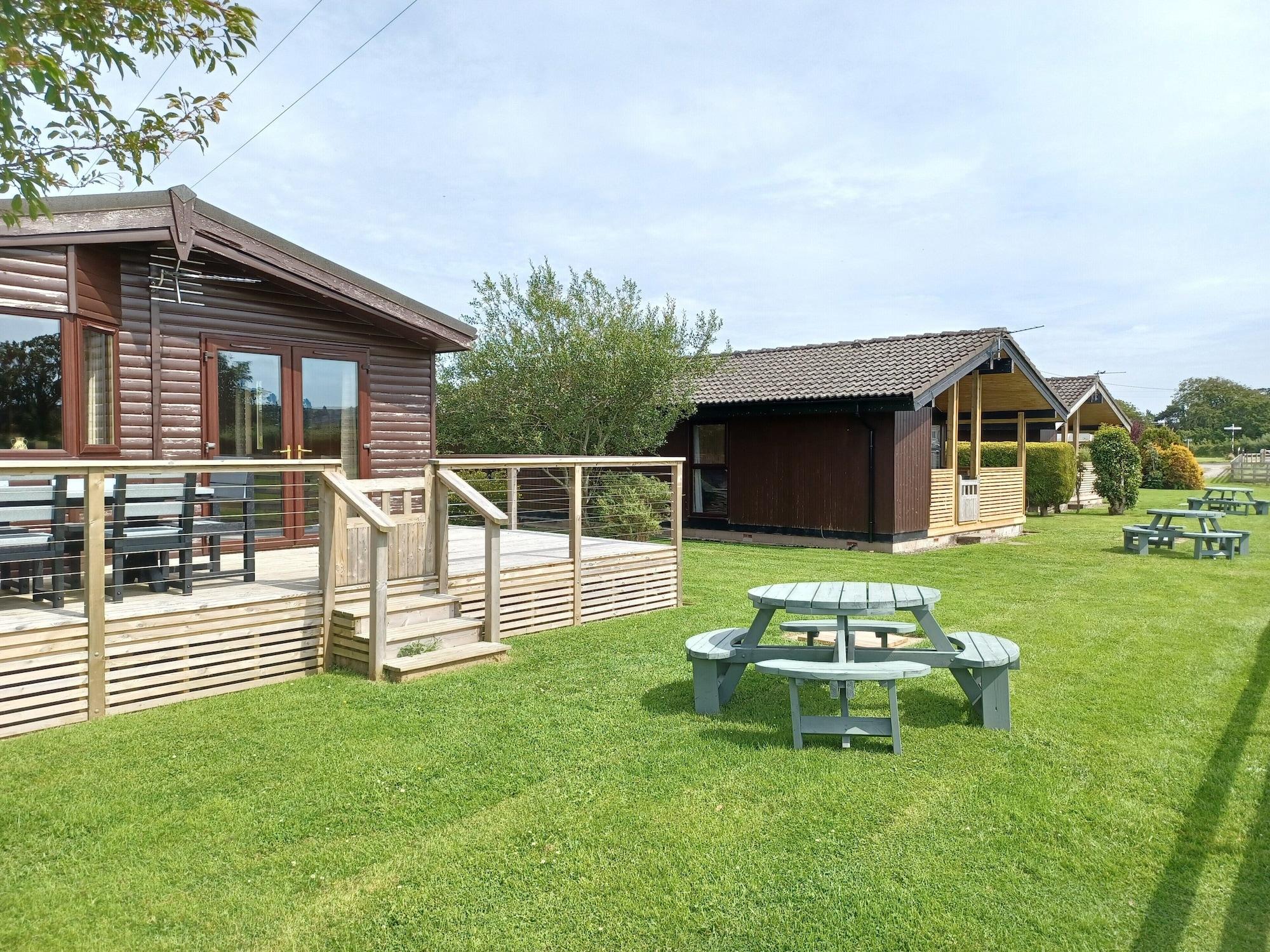 Varios Green View Lodges
